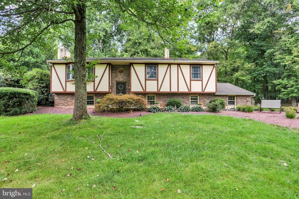 81 OAKBROOK DR, BIRDSBORO, PA 19508 - Image 2e70490c1fa2b6e6dd03d3dc2bc868a5/2105960704