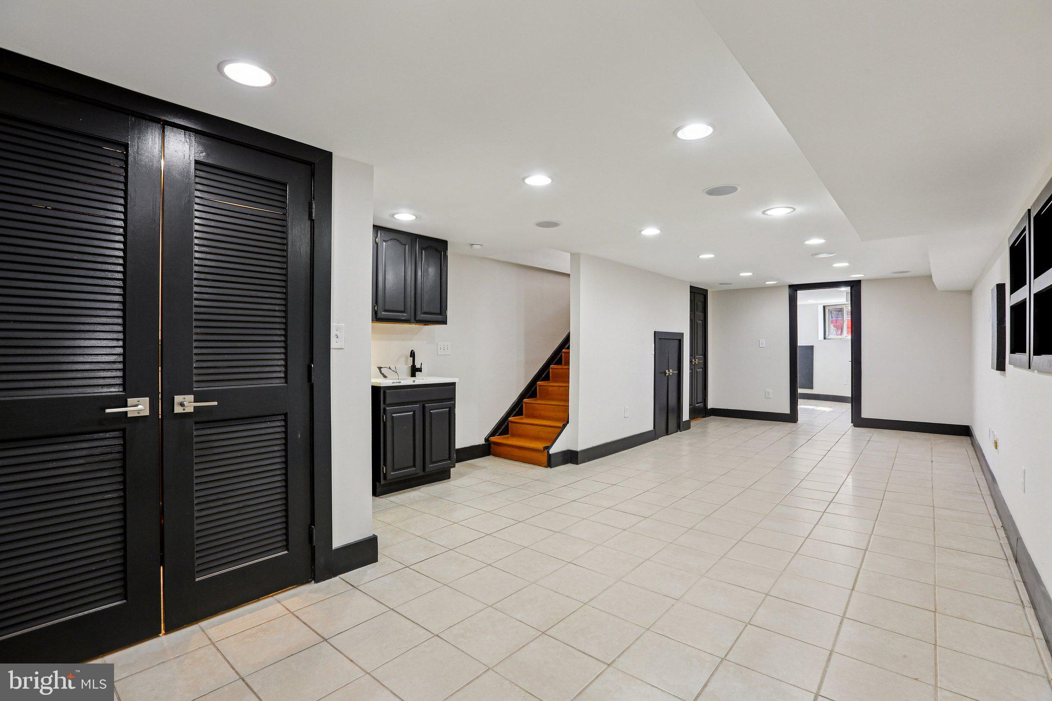 RESERVOIR HILL - Residential