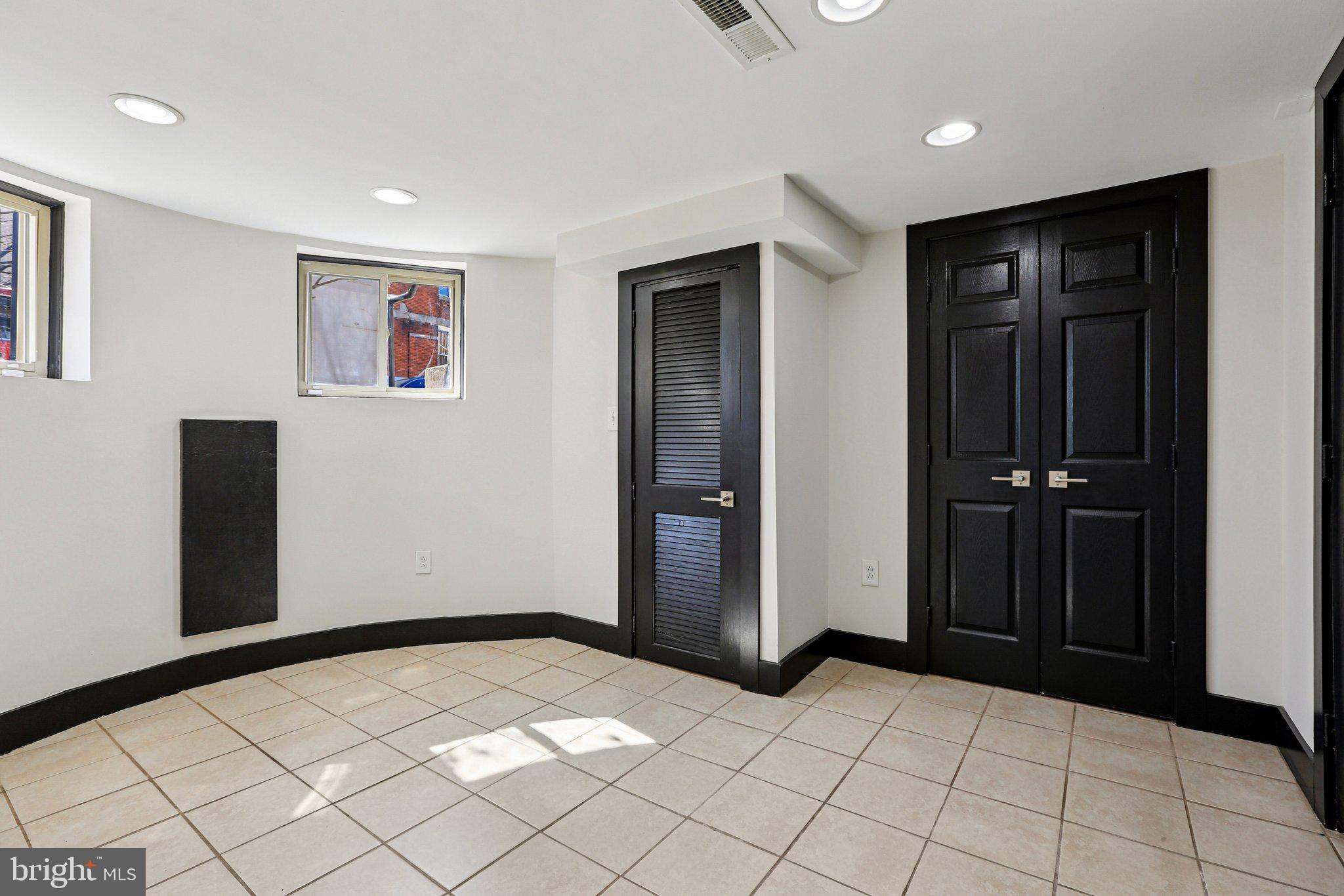 RESERVOIR HILL - Residential