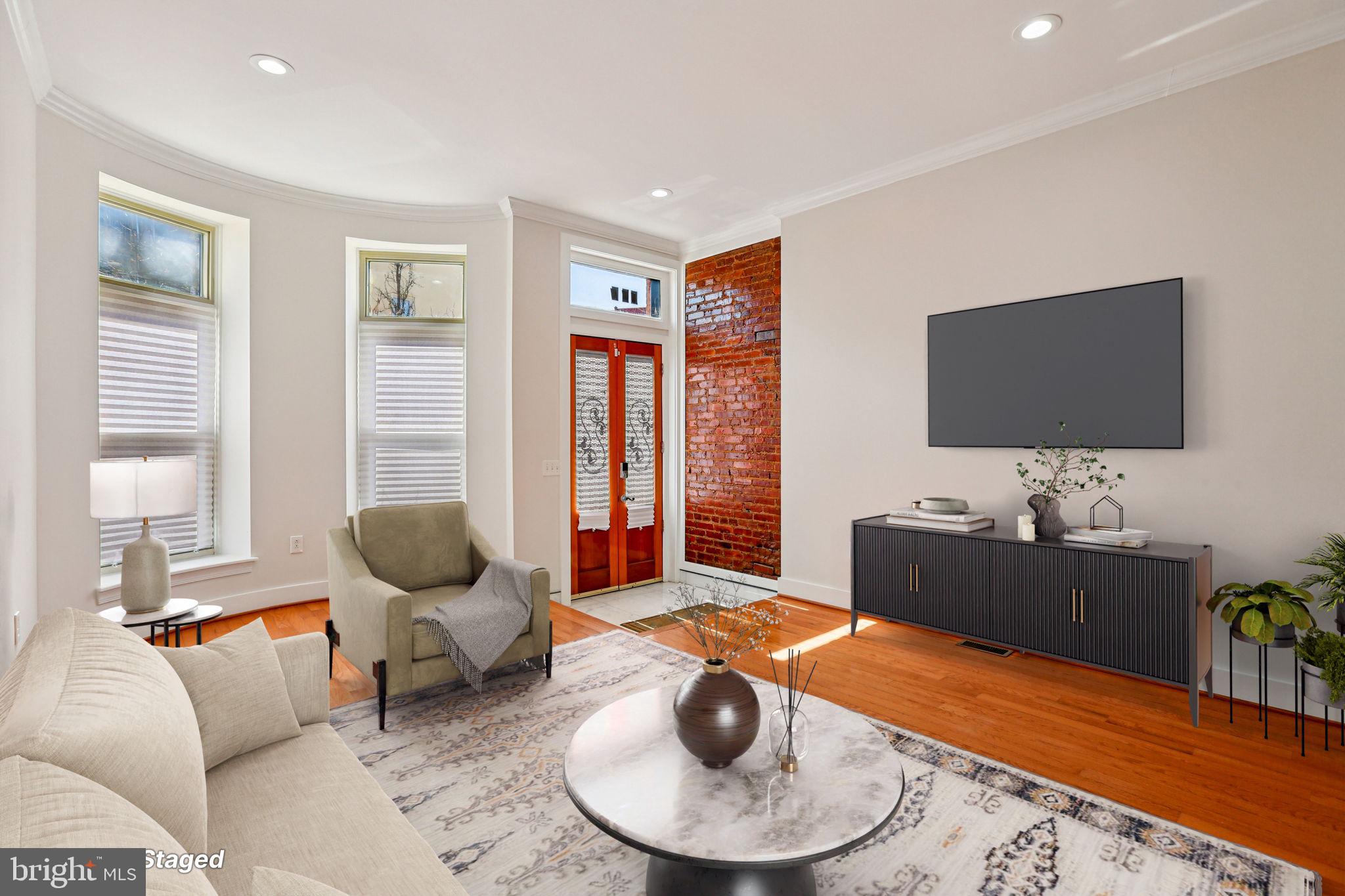 RESERVOIR HILL - Residential