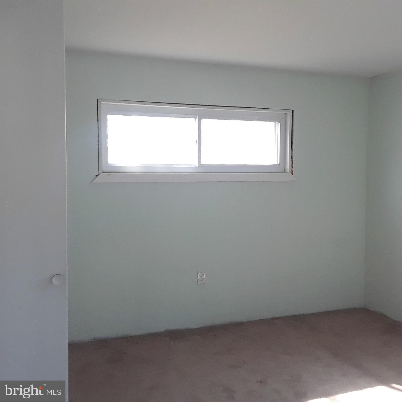 COUNTRY CLUB MANOR - Residential