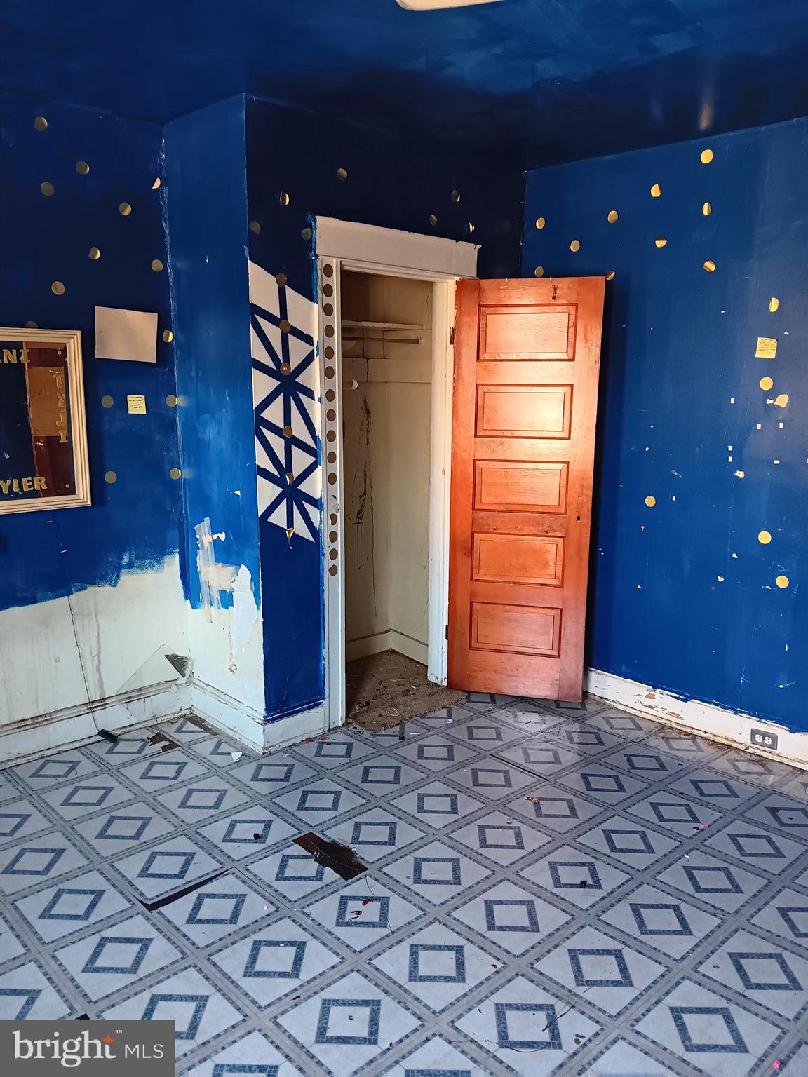 WAVERLY - Residential