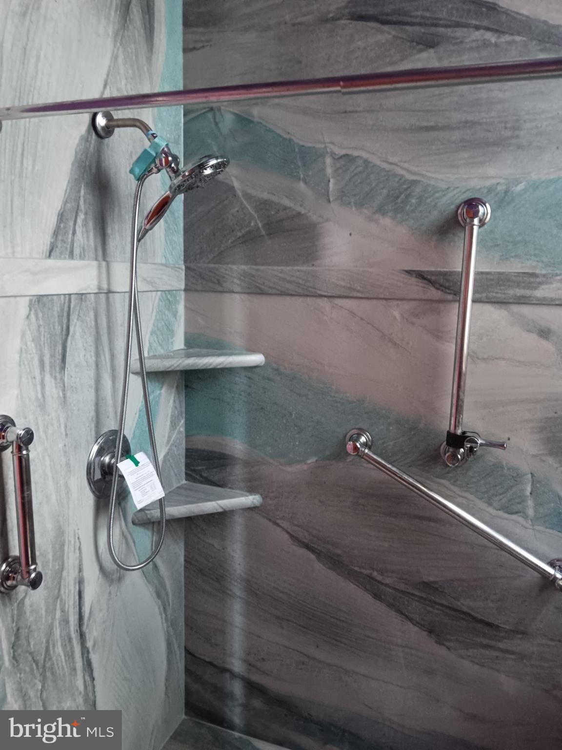 WAVERLY - Residential