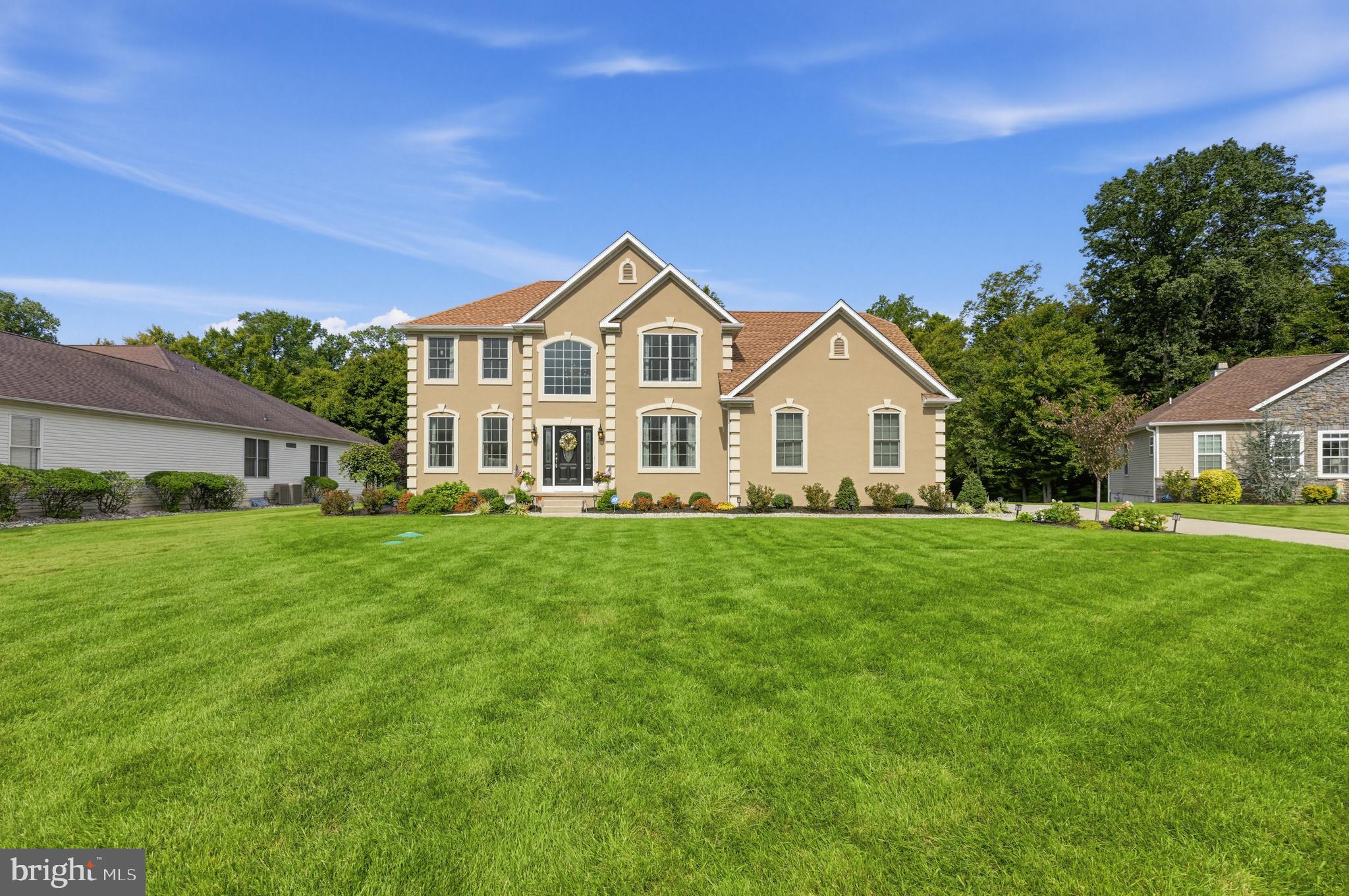 4 KENNETH COURT