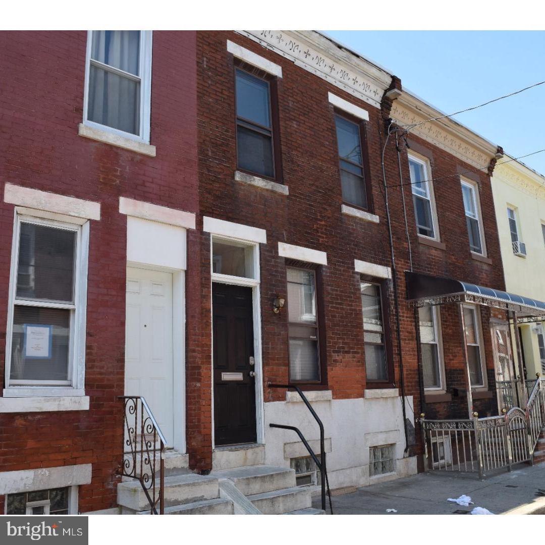 Welcome to this updated and move-in ready 2-bedroom, 1-bath townhome in the heart of South Philadelphia. Offering 920 square feet of comfortable living space, this home features brand-new flooring in the front and dining rooms, fresh carpet on the stairs, and thoughtful modern updates throughout. The flexible first-floor layout includes a bonus room that could easily serve as a third bedroom, home office, or guest space depending on your needs. Upstairs, you’ll find two well-sized bedrooms and a full bath. With its modern touches, convenient location, and versatile layout, this home is a fantastic opportunity.
726 Tree St offers outstanding walkability, excellent access to transit, and convenient driving to retail centers, green spaces, and the airport—all within a compact neighborhood. It's perfect for residents who prioritize walkable access and versatility in how they move around. Schedule your appointment today.