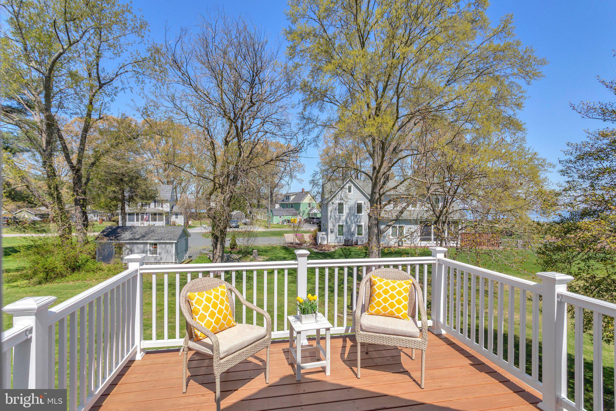 SHADY SIDE - Residential