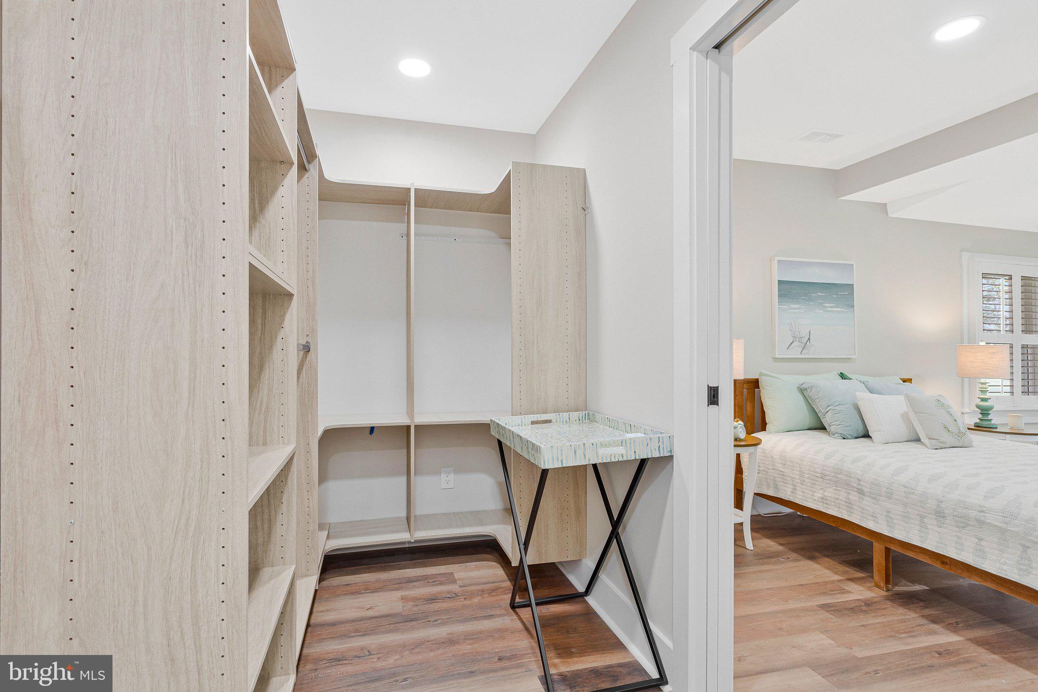 SHADY SIDE - Residential