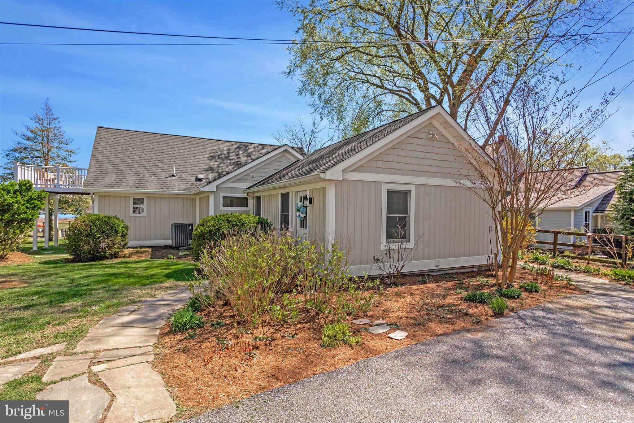 SHADY SIDE - Residential