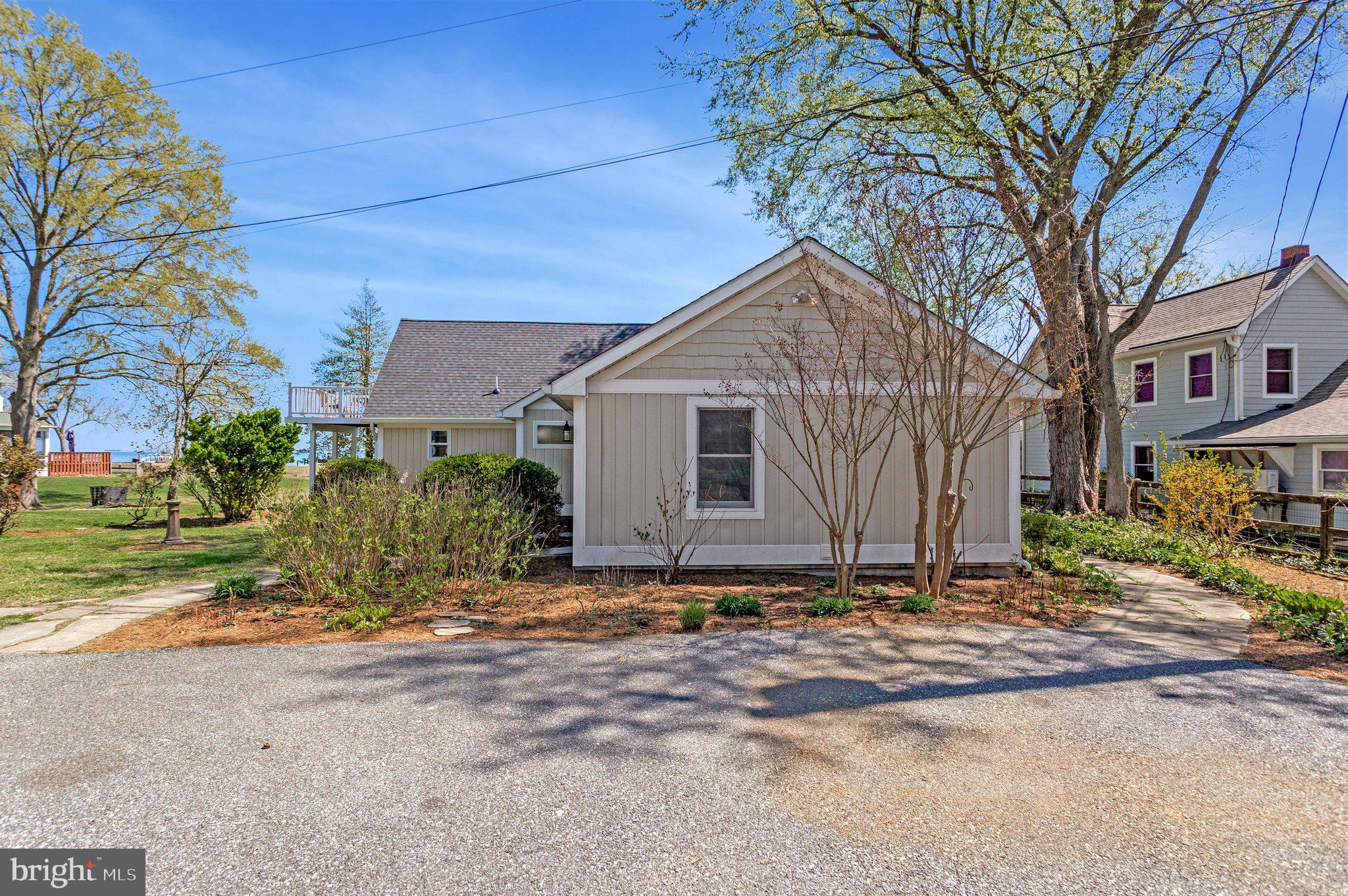 SHADY SIDE - Residential