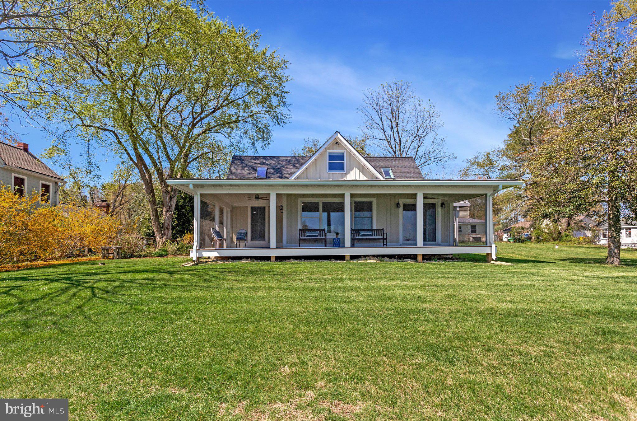 SHADY SIDE - Residential