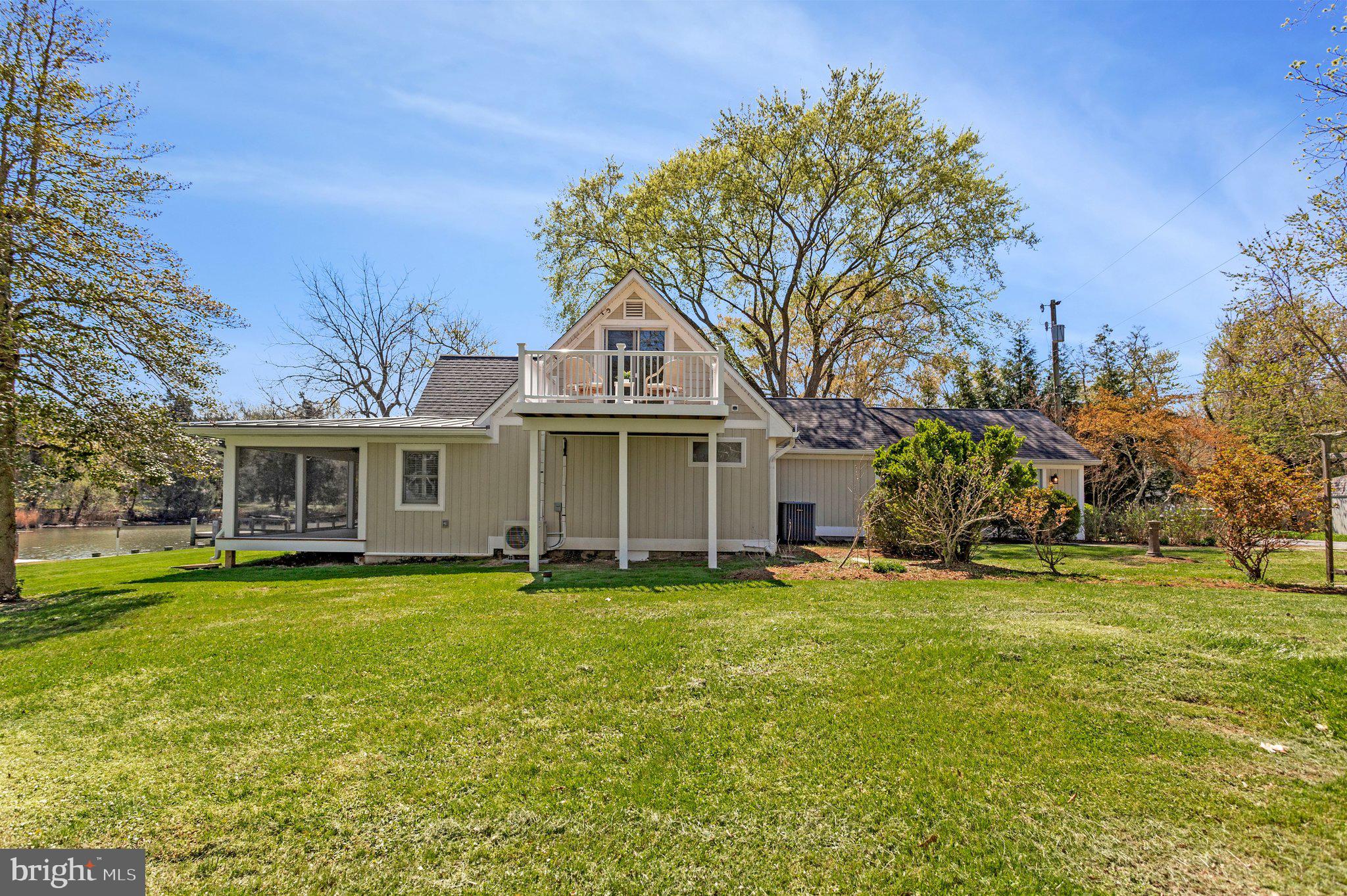 SHADY SIDE - Residential