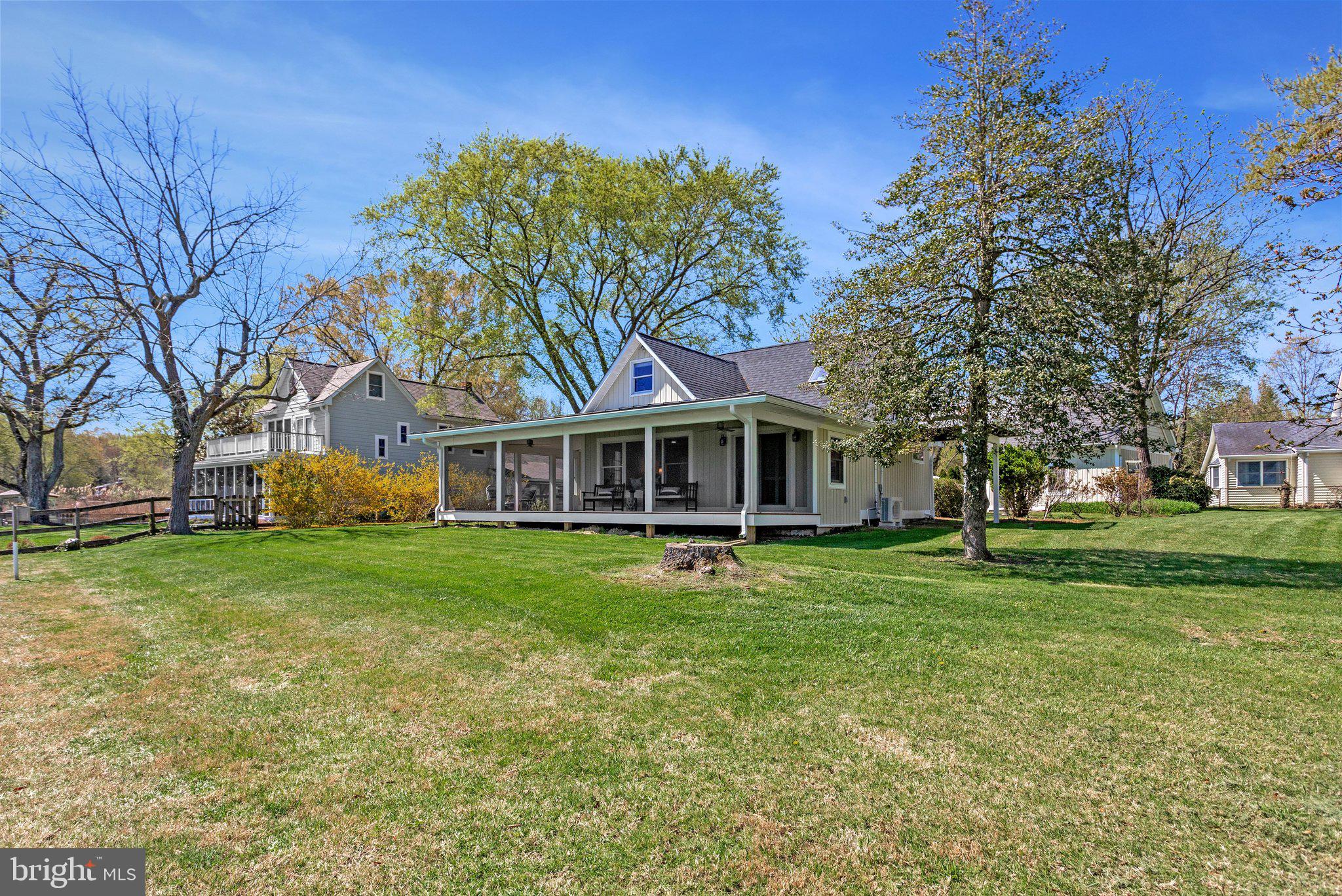 SHADY SIDE - Residential