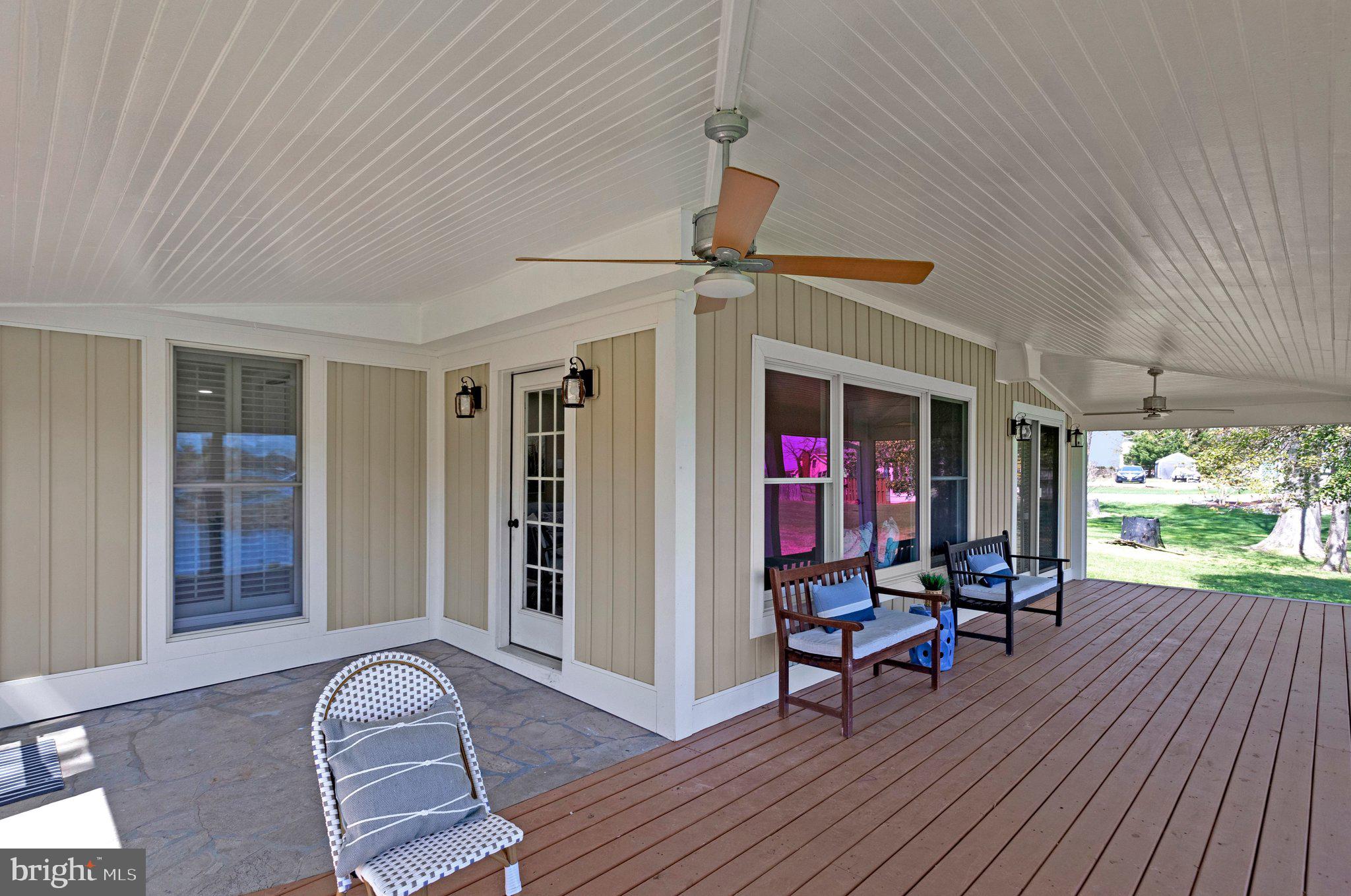 SHADY SIDE - Residential