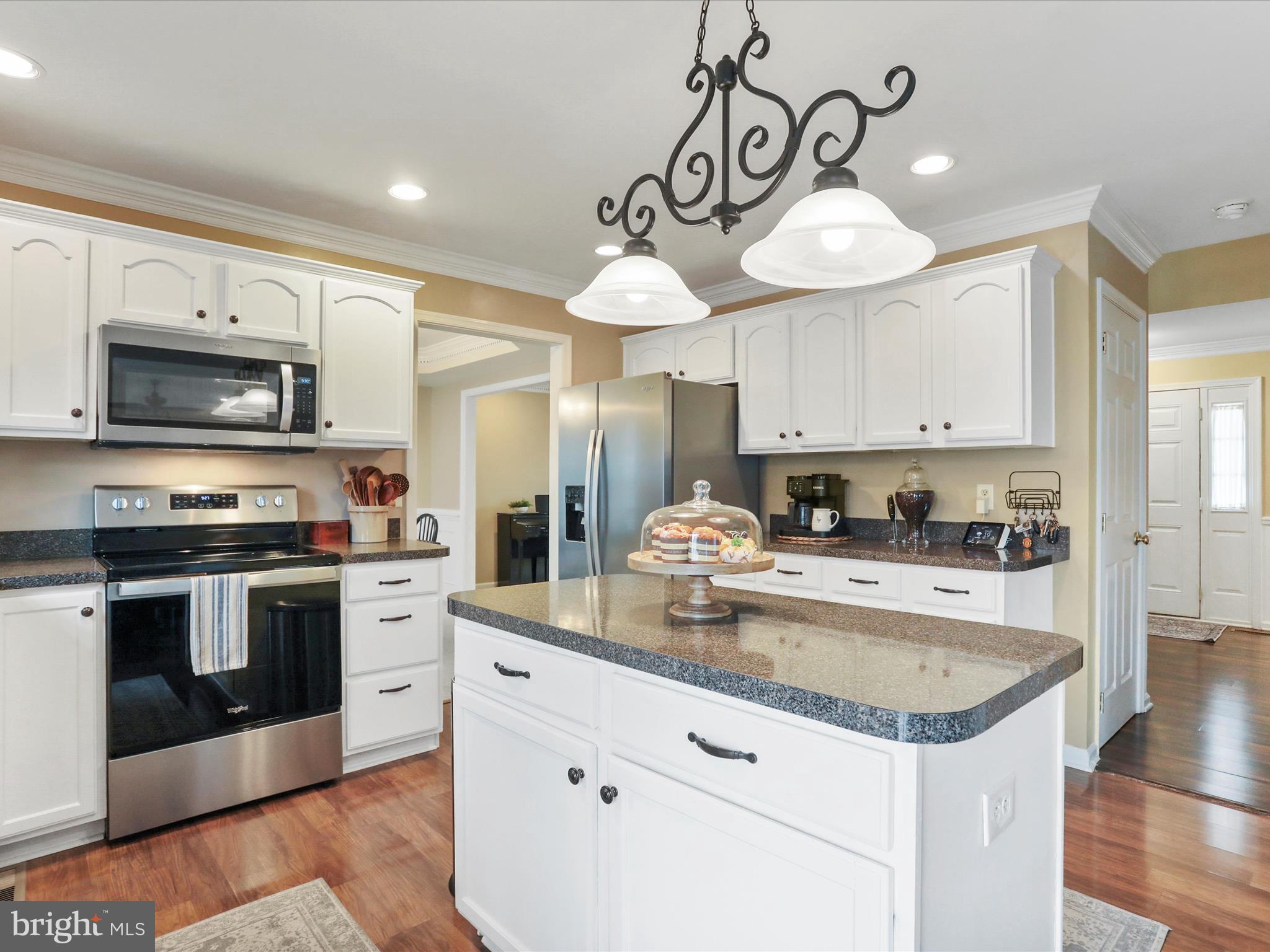 CRESTFIELD - Residential