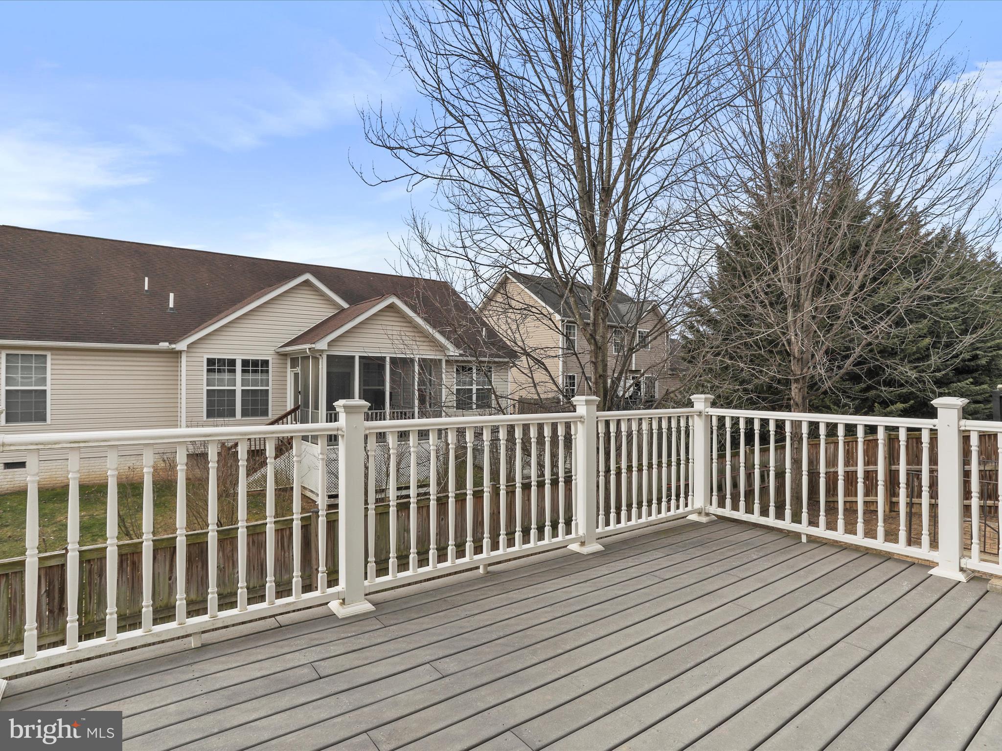 CRESTFIELD - Residential