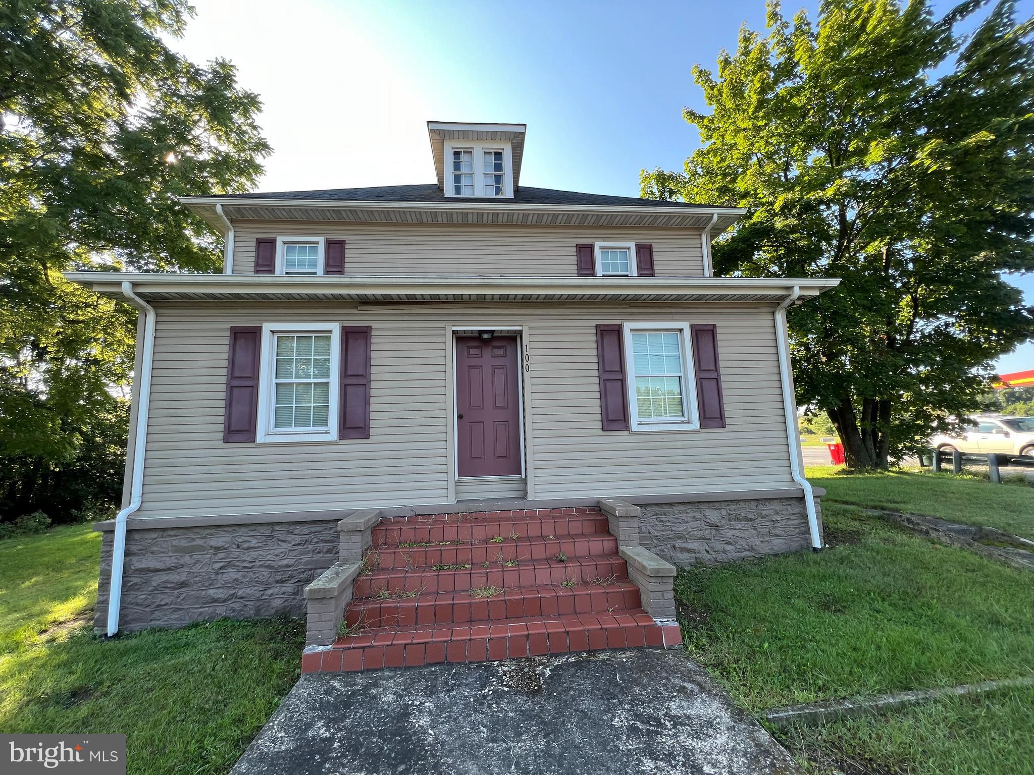 100 WALNUT BOTTOM ROAD