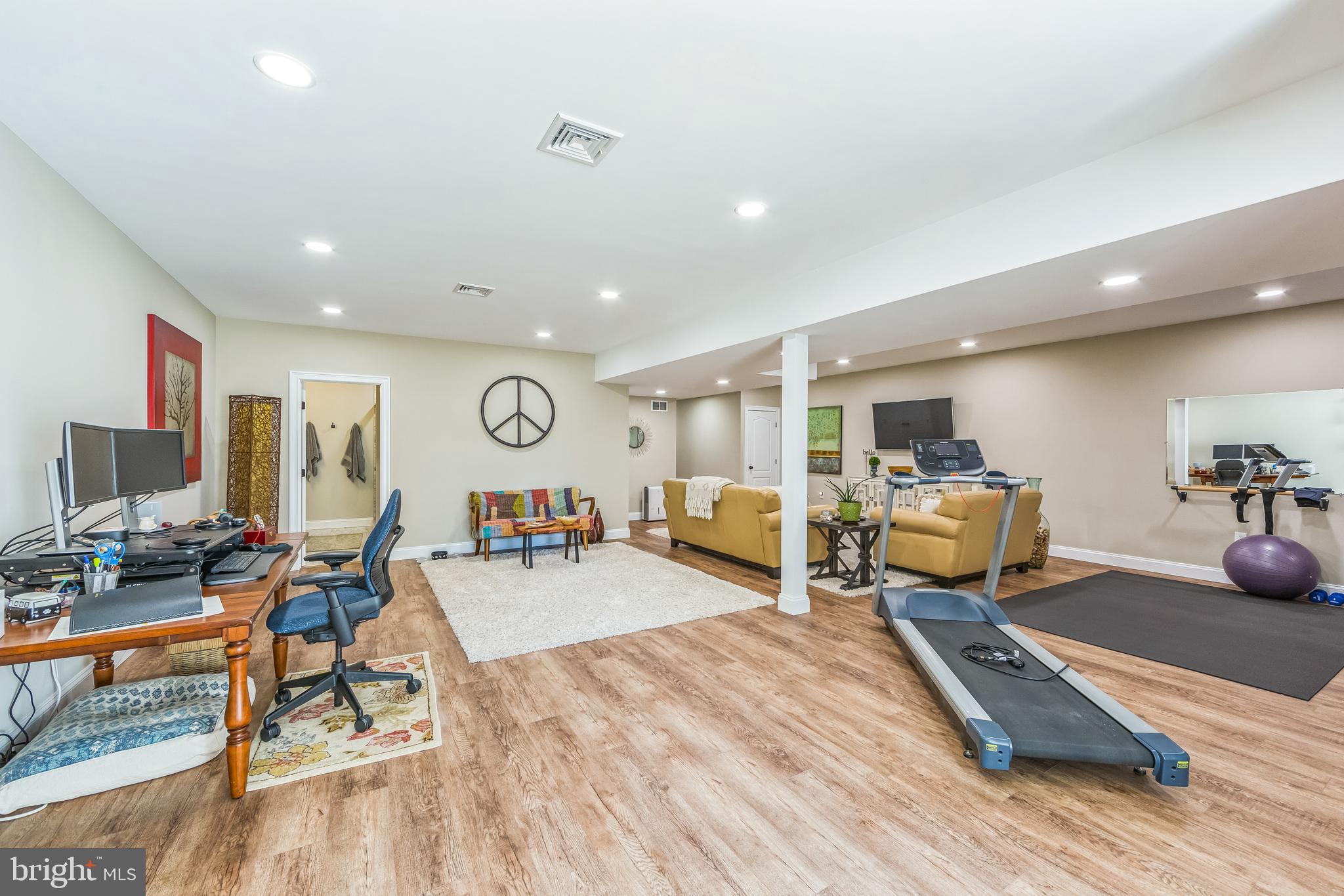 BRINTON VILLAGE - Residential