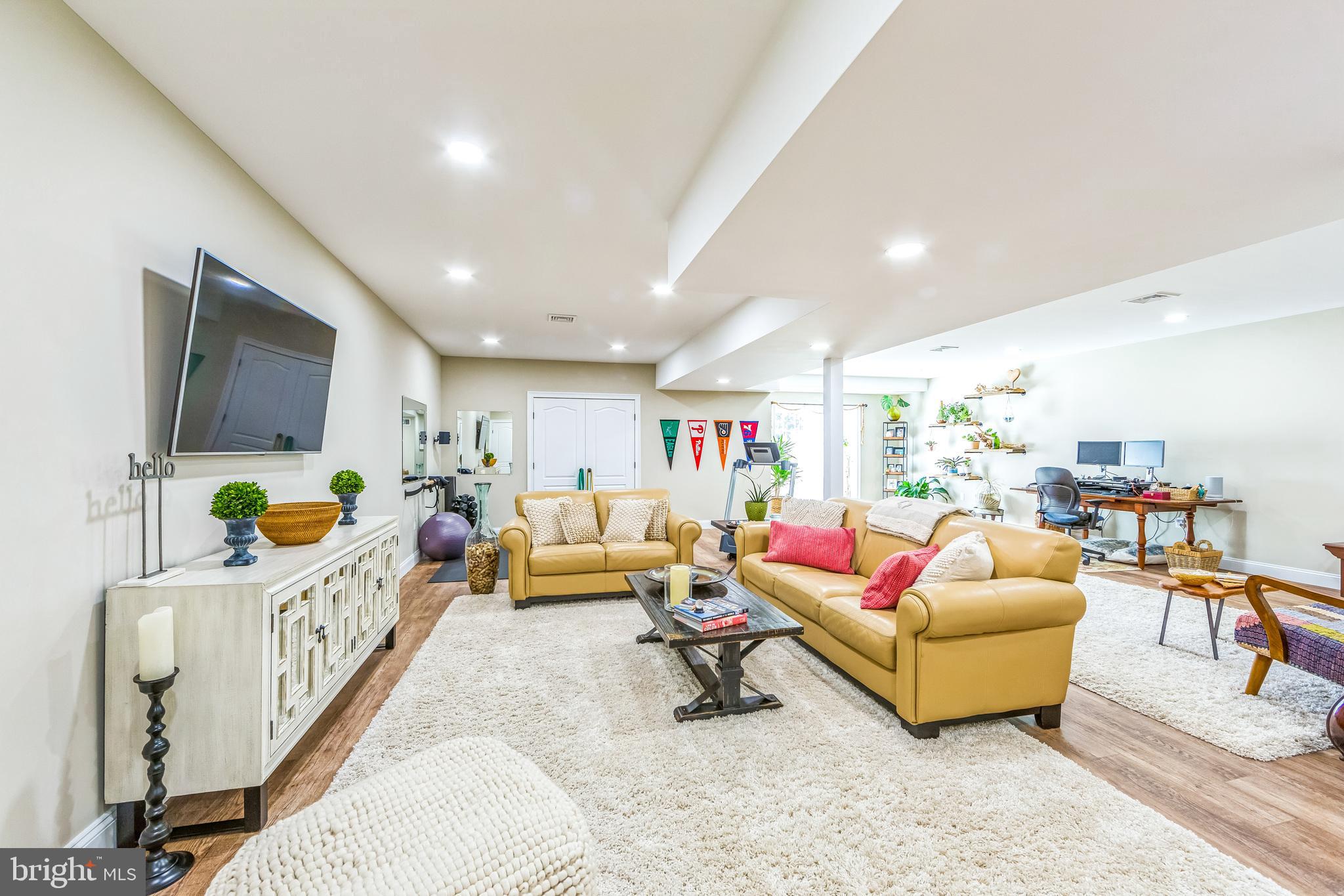 BRINTON VILLAGE - Residential