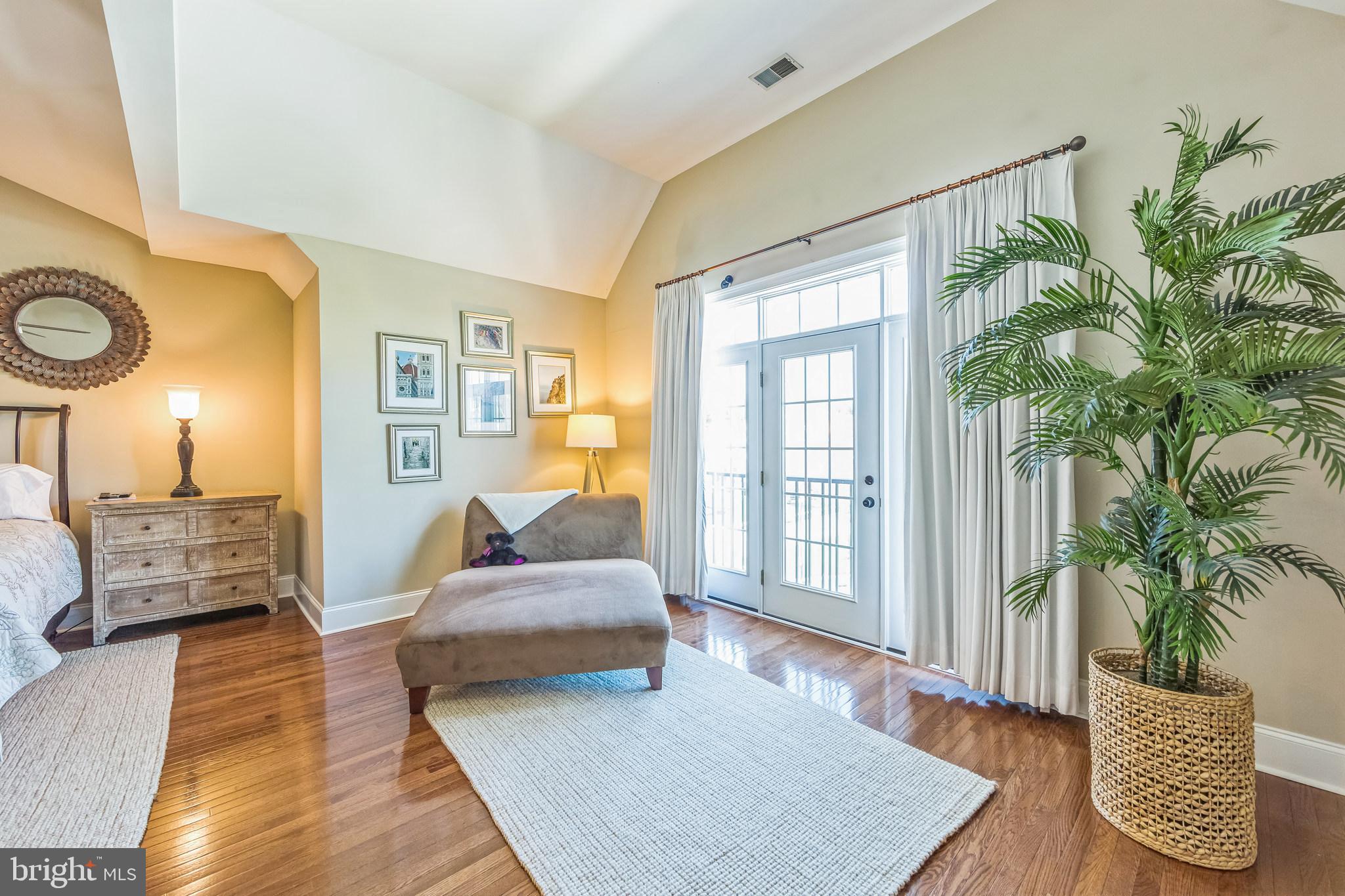 BRINTON VILLAGE - Residential