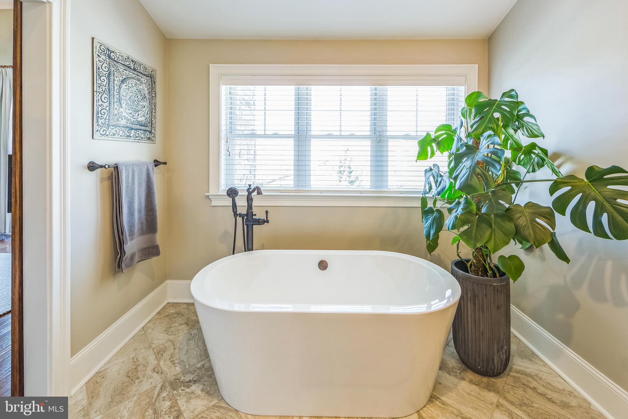 BRINTON VILLAGE - Residential