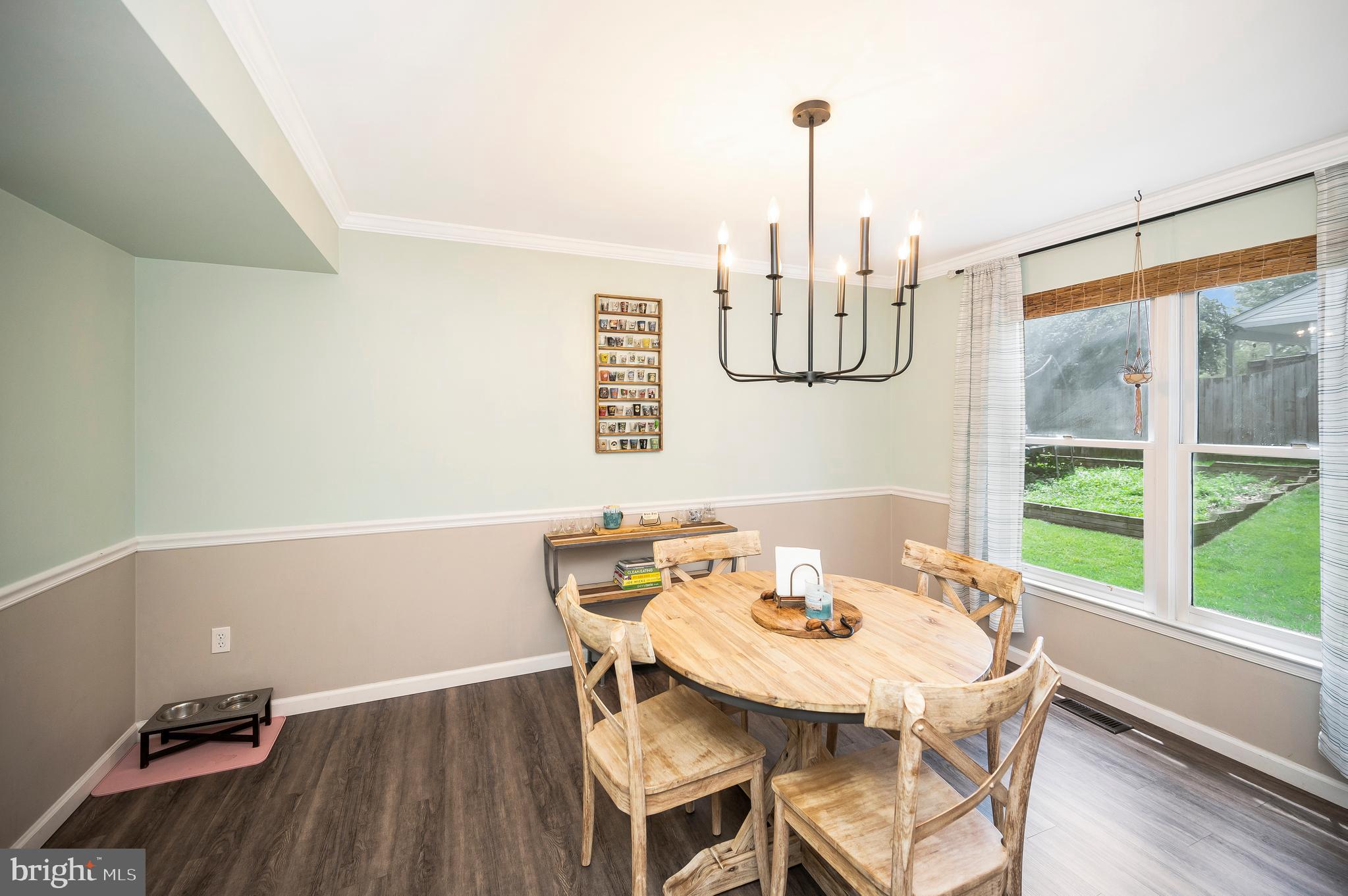 Picture for the property VAST2040294, 4 beds, 4 baths