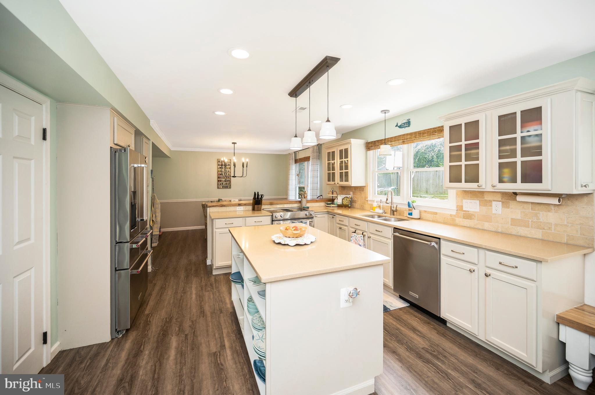 Picture for the property VAST2040294, 4 beds, 4 baths