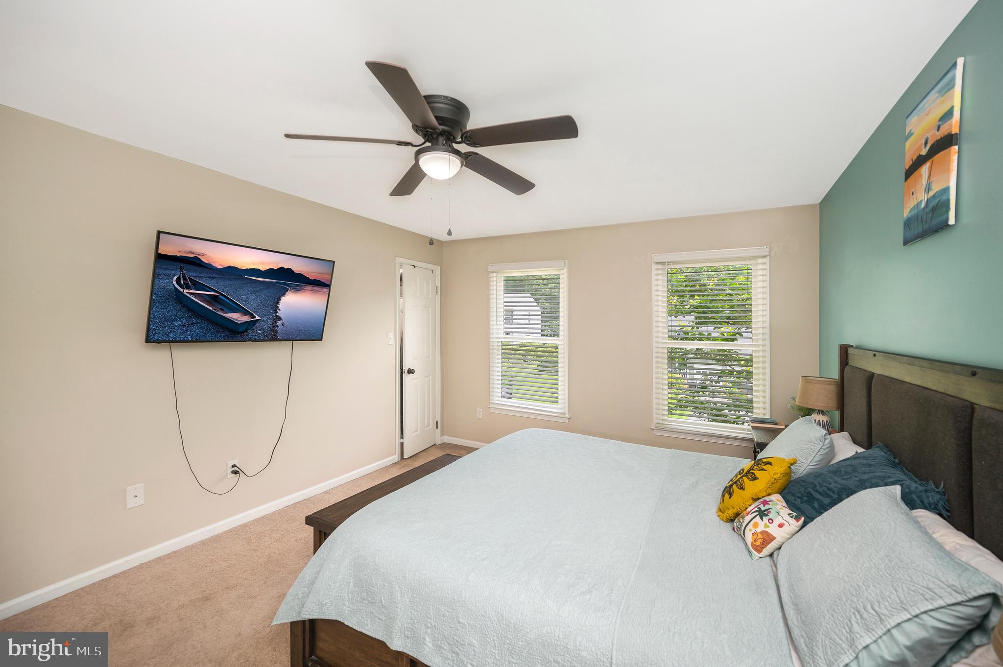 Picture for the property VAST2040294, 4 beds, 4 baths