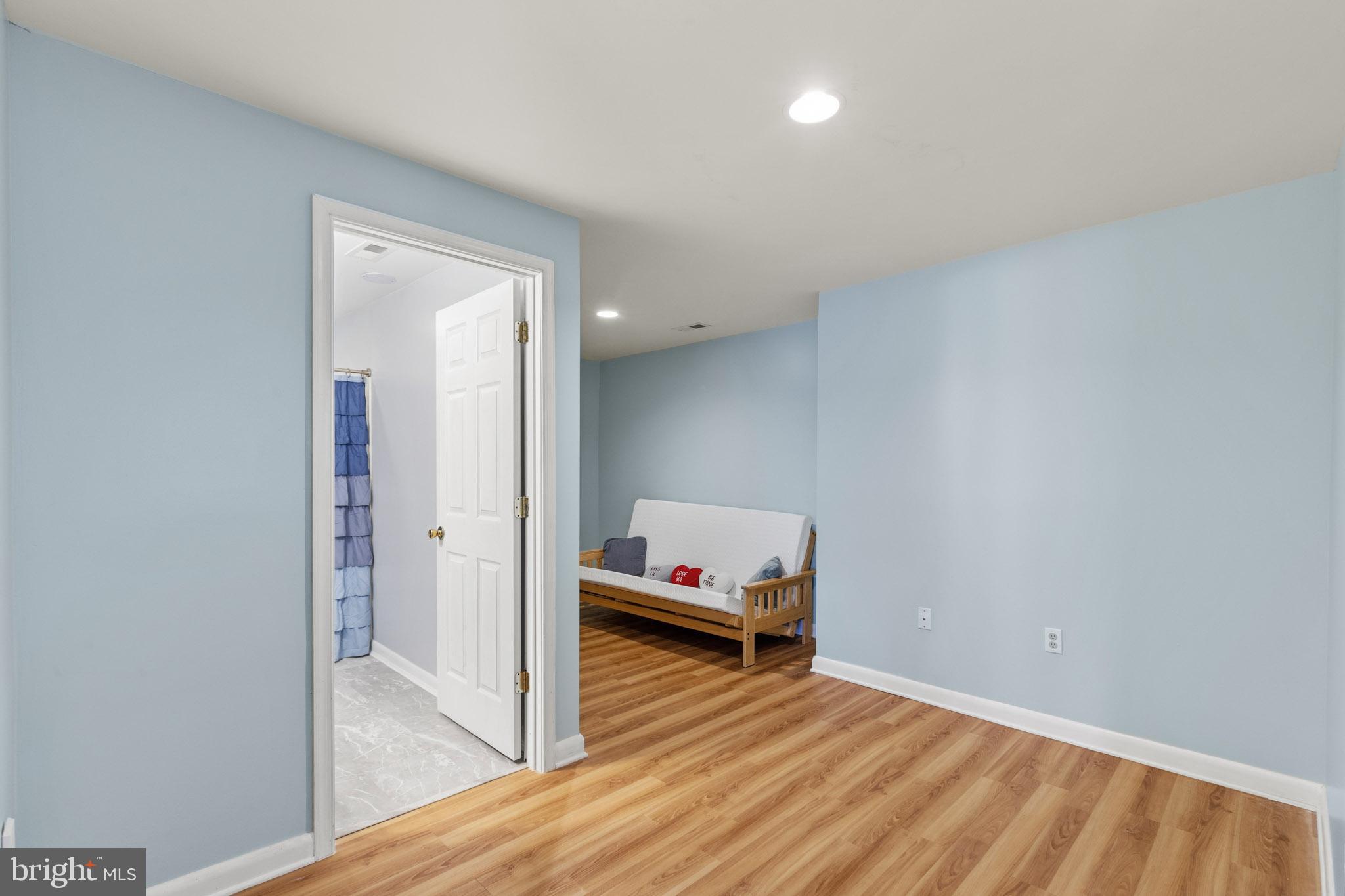 BRIDLEWOOD - Residential