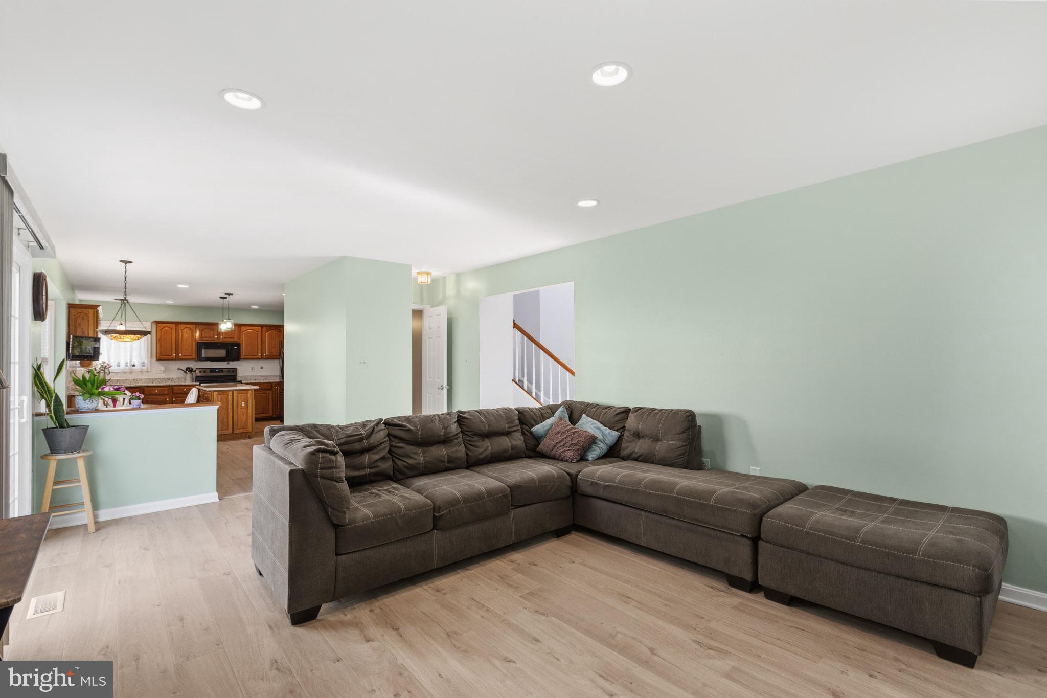 BRIDLEWOOD - Residential