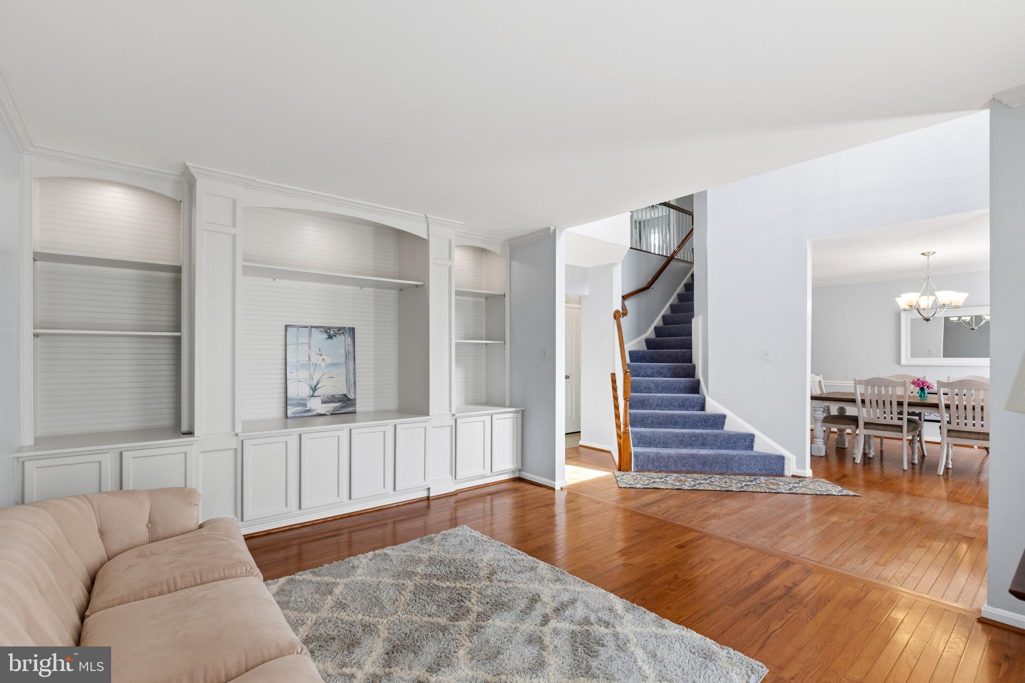 BRIDLEWOOD - Residential