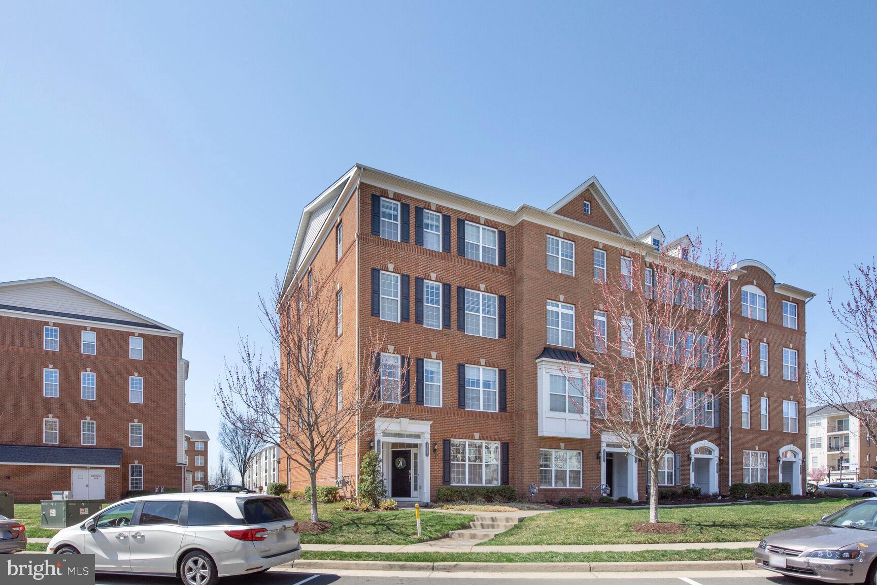 LOUDOUN - Residential