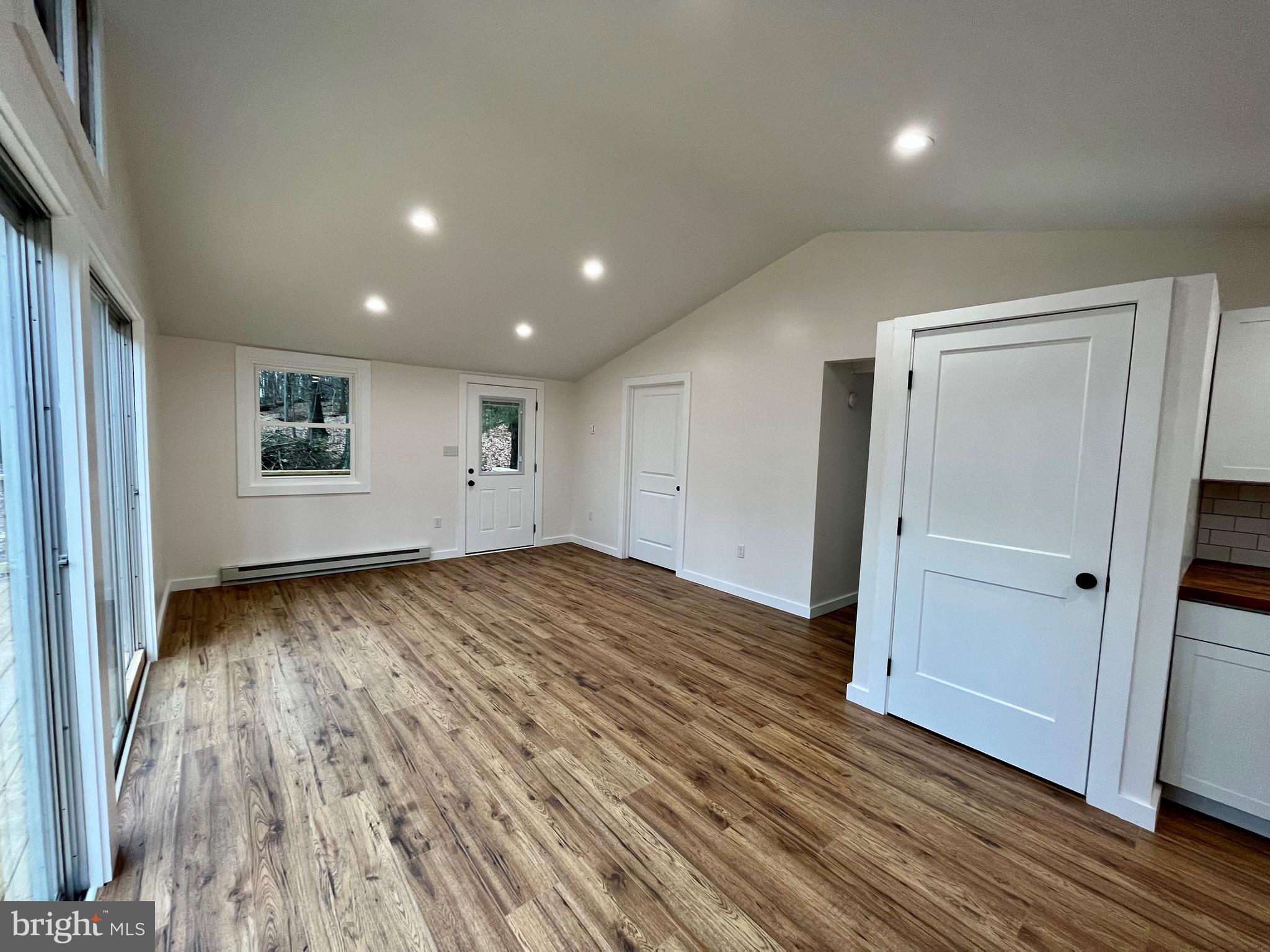 SLEEPY HOLLOW - Residential