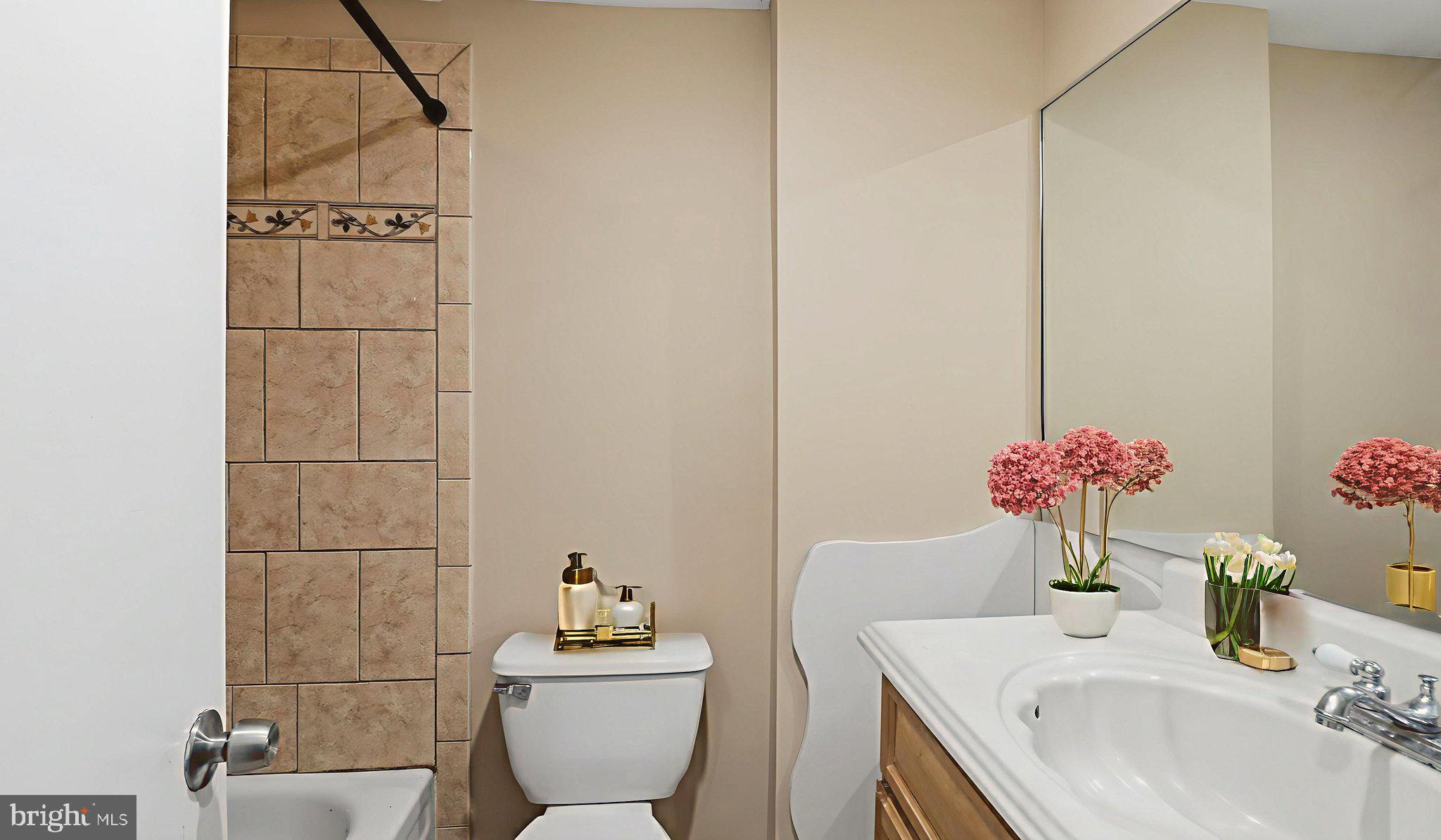 HERMITAGE WOODS - Residential