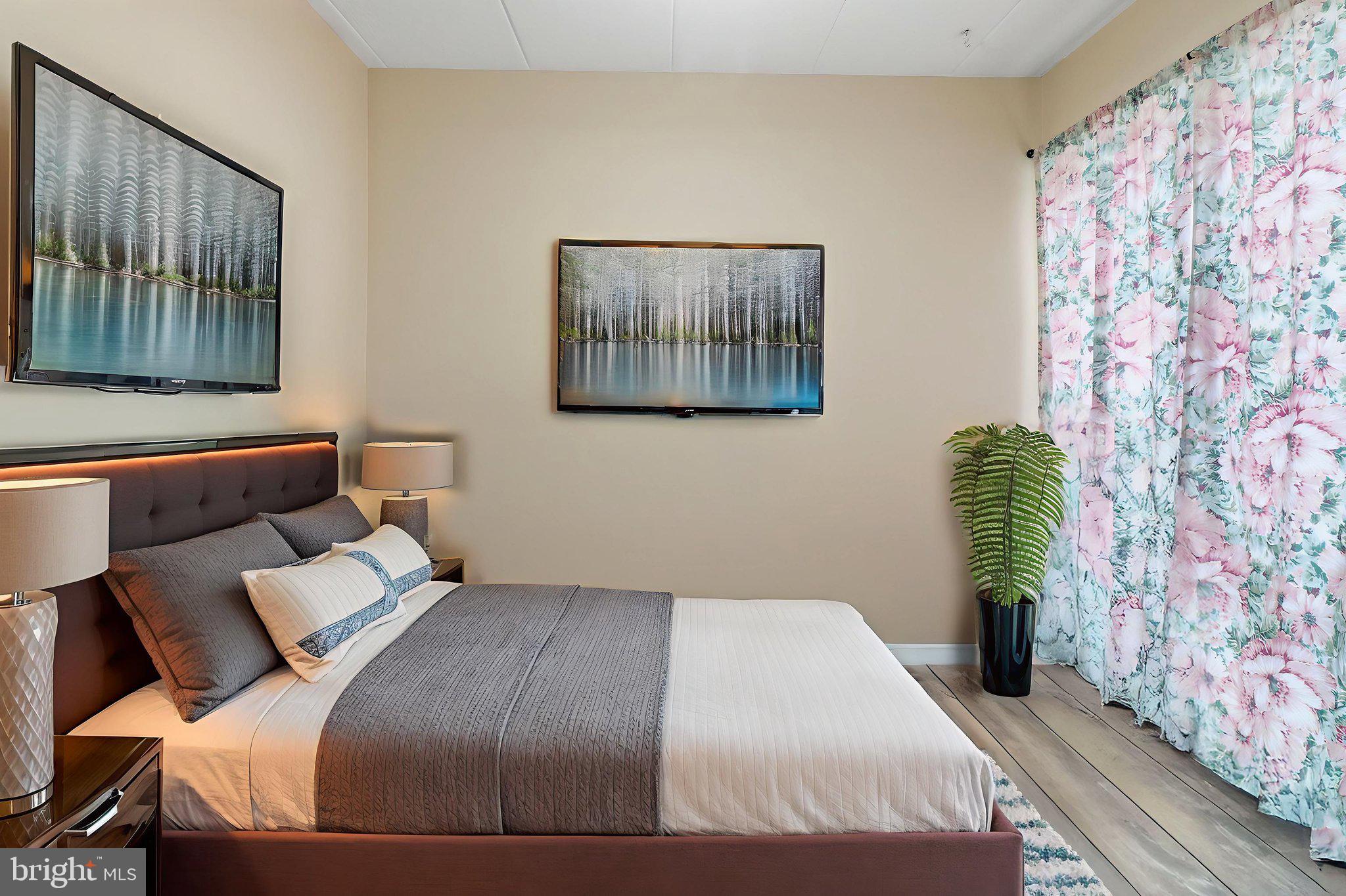 HERMITAGE WOODS - Residential