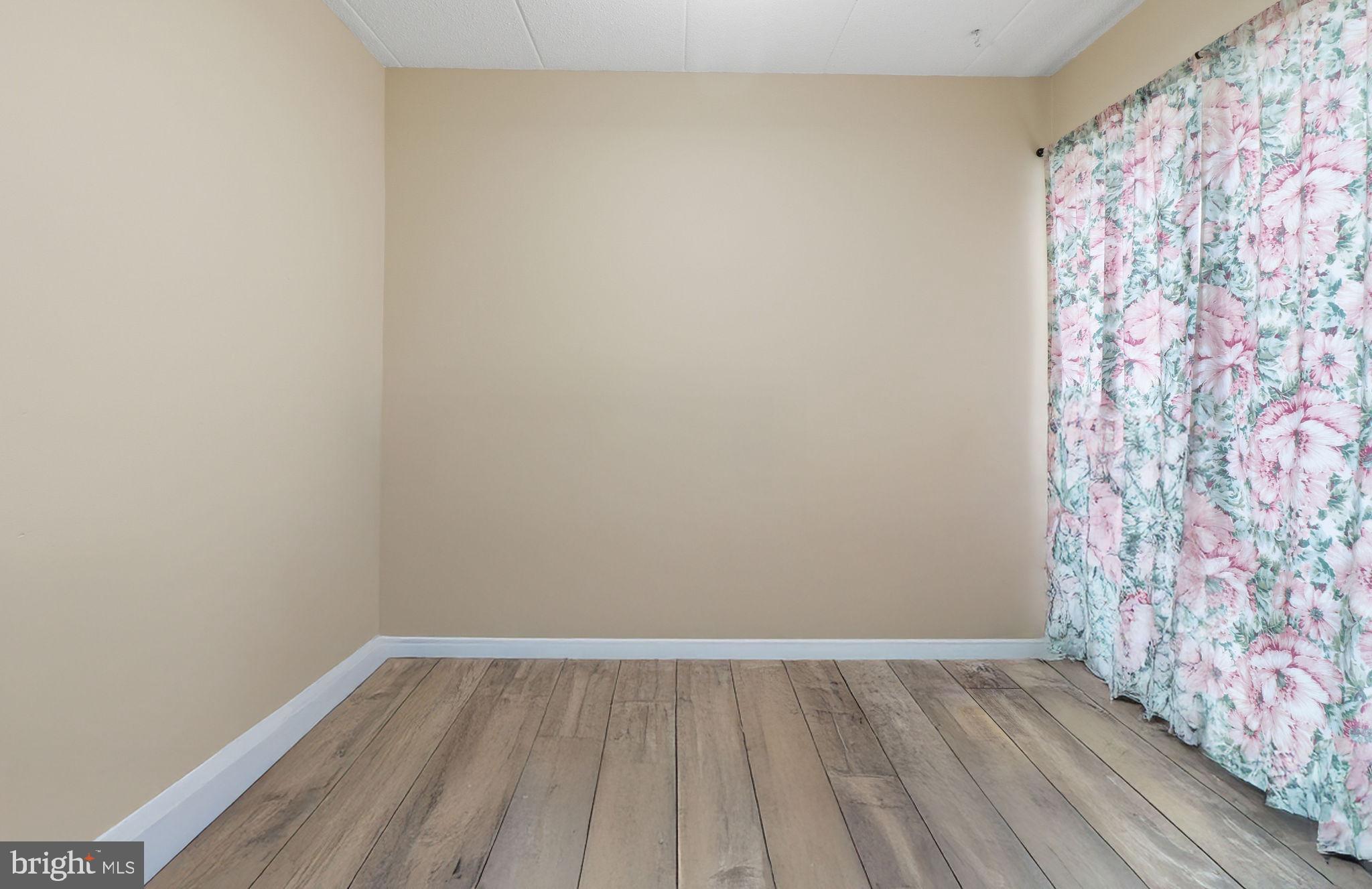 HERMITAGE WOODS - Residential