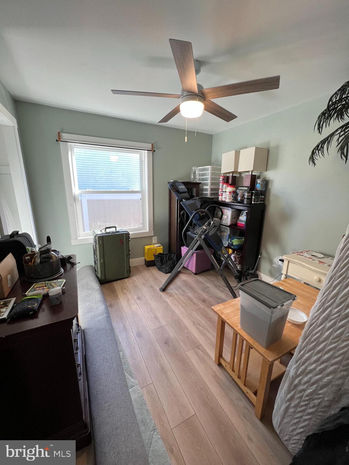 FOUR SEASONS ESTATES - Residential Lease