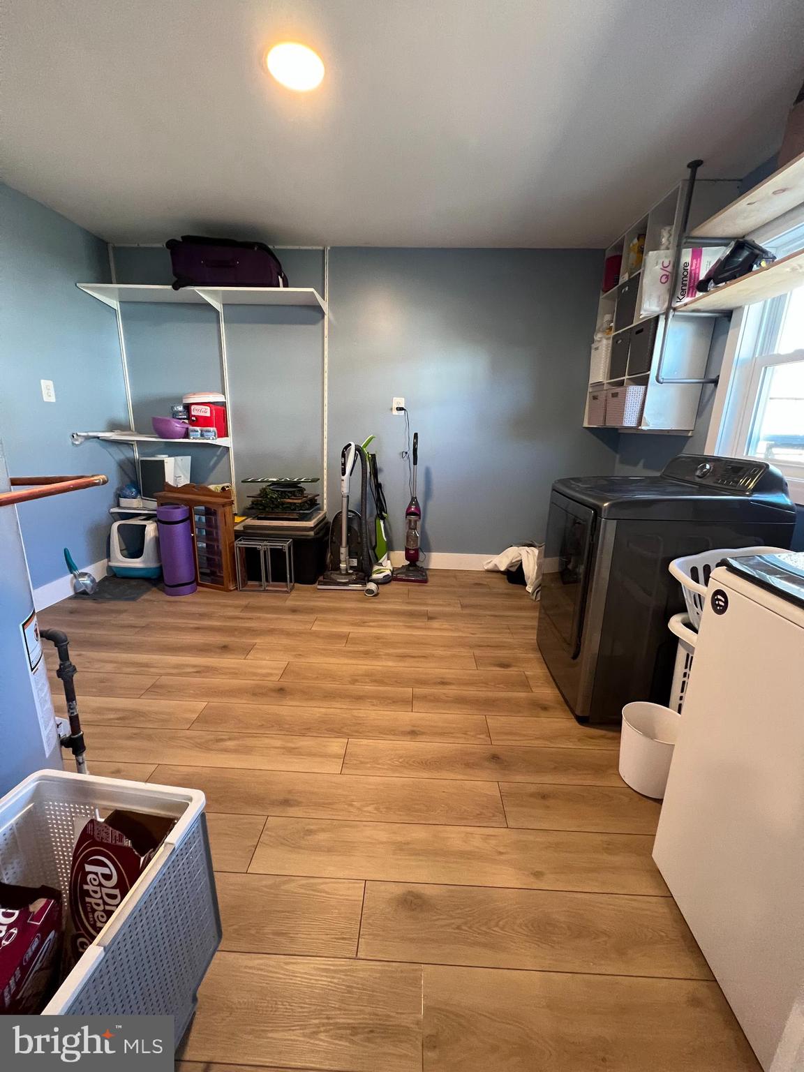 FOUR SEASONS ESTATES - Residential Lease