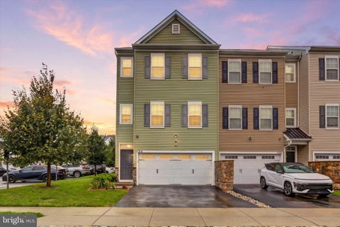 Photo of 154 Mercer Court, FAIRLESS HILLS, PA 19030 (MLS # PABU2132566)