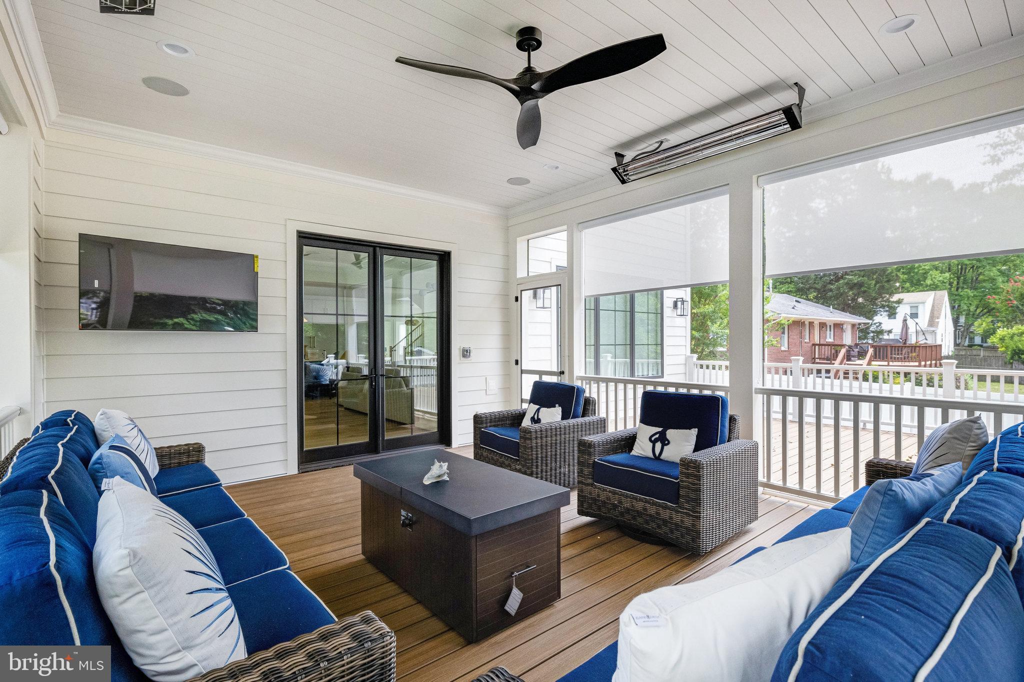 MURMURING PINES - Residential