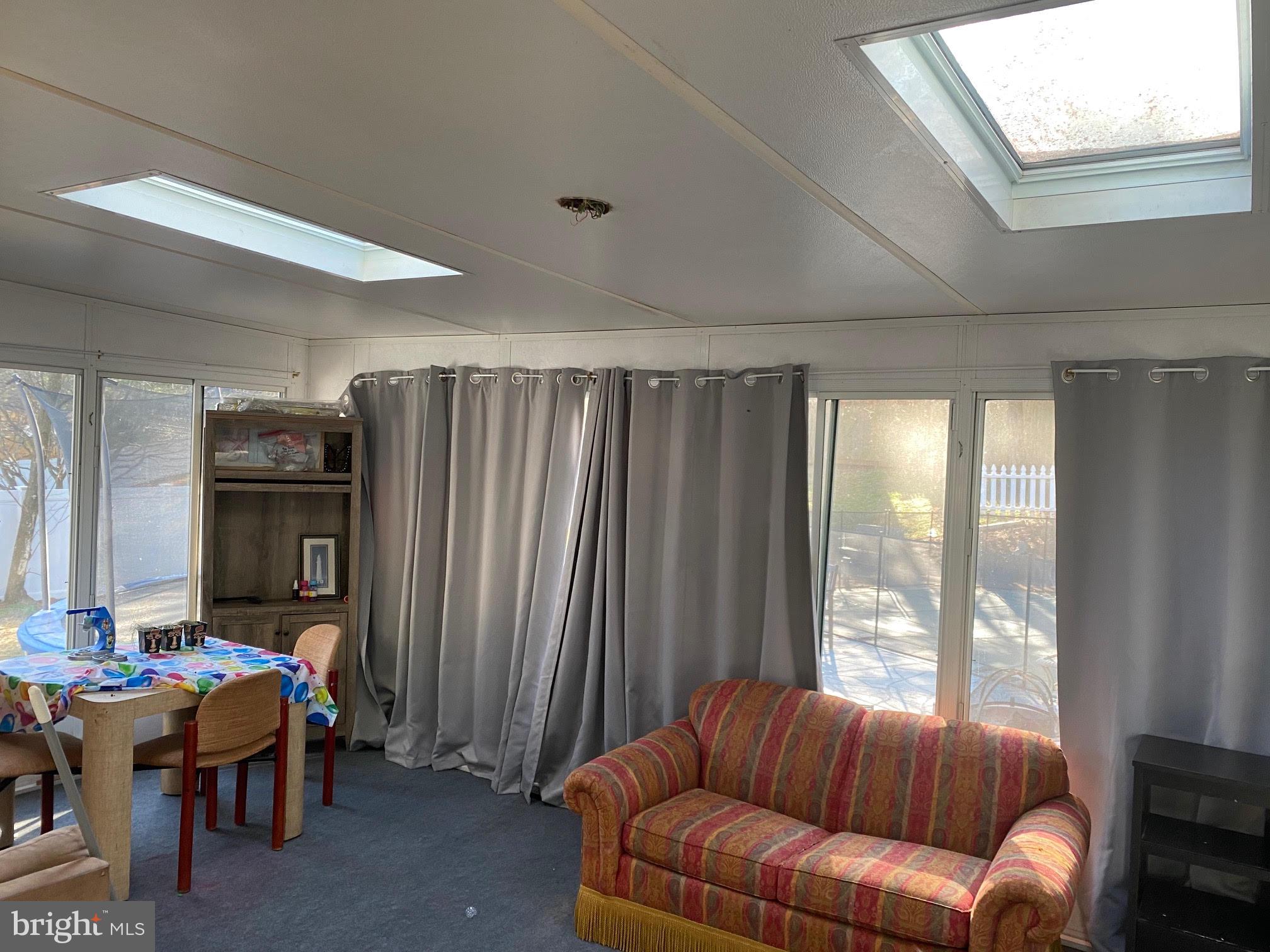 FERNSHIRE FARMS - Residential