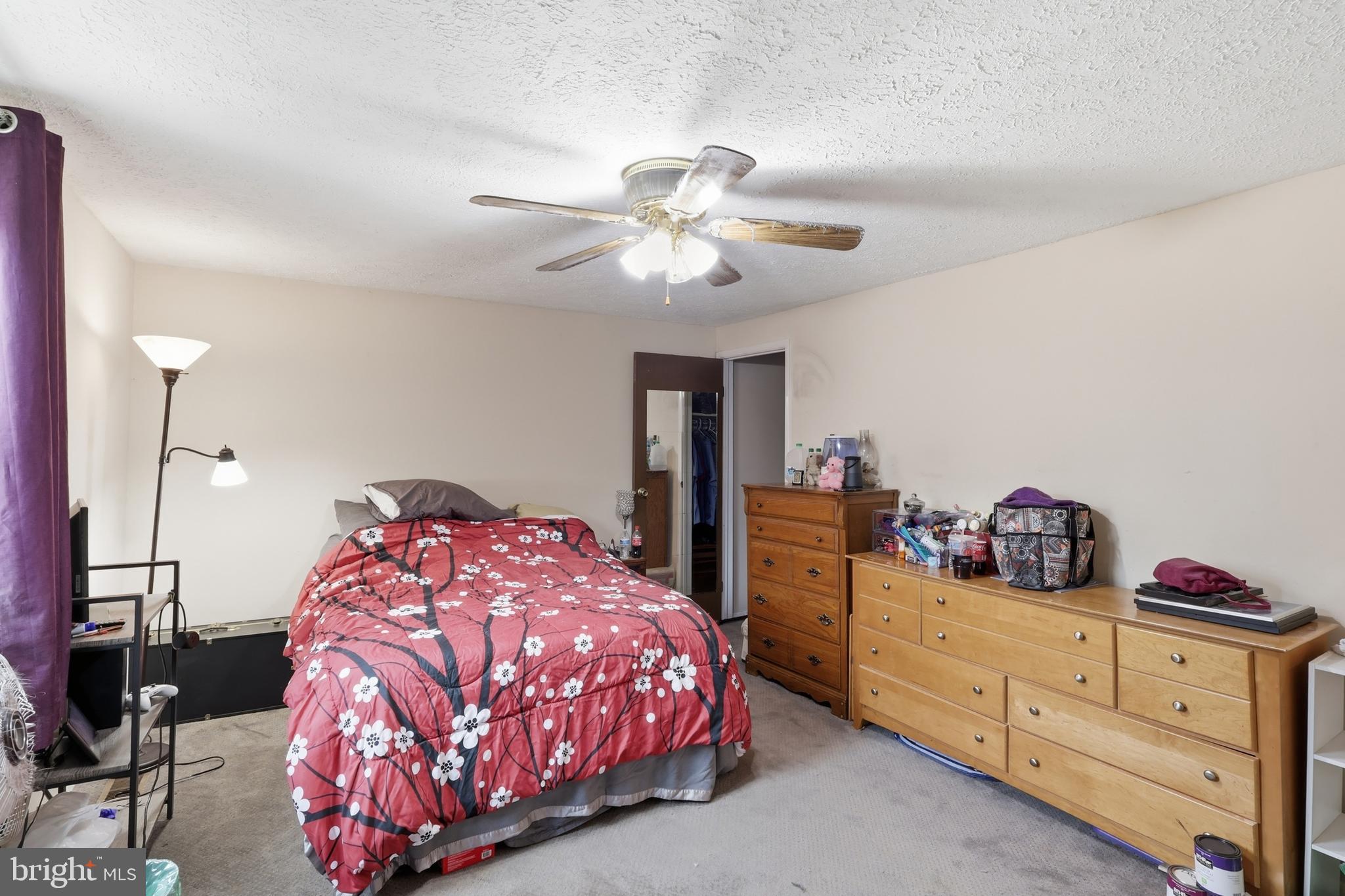 GLADE TOWN - Residential