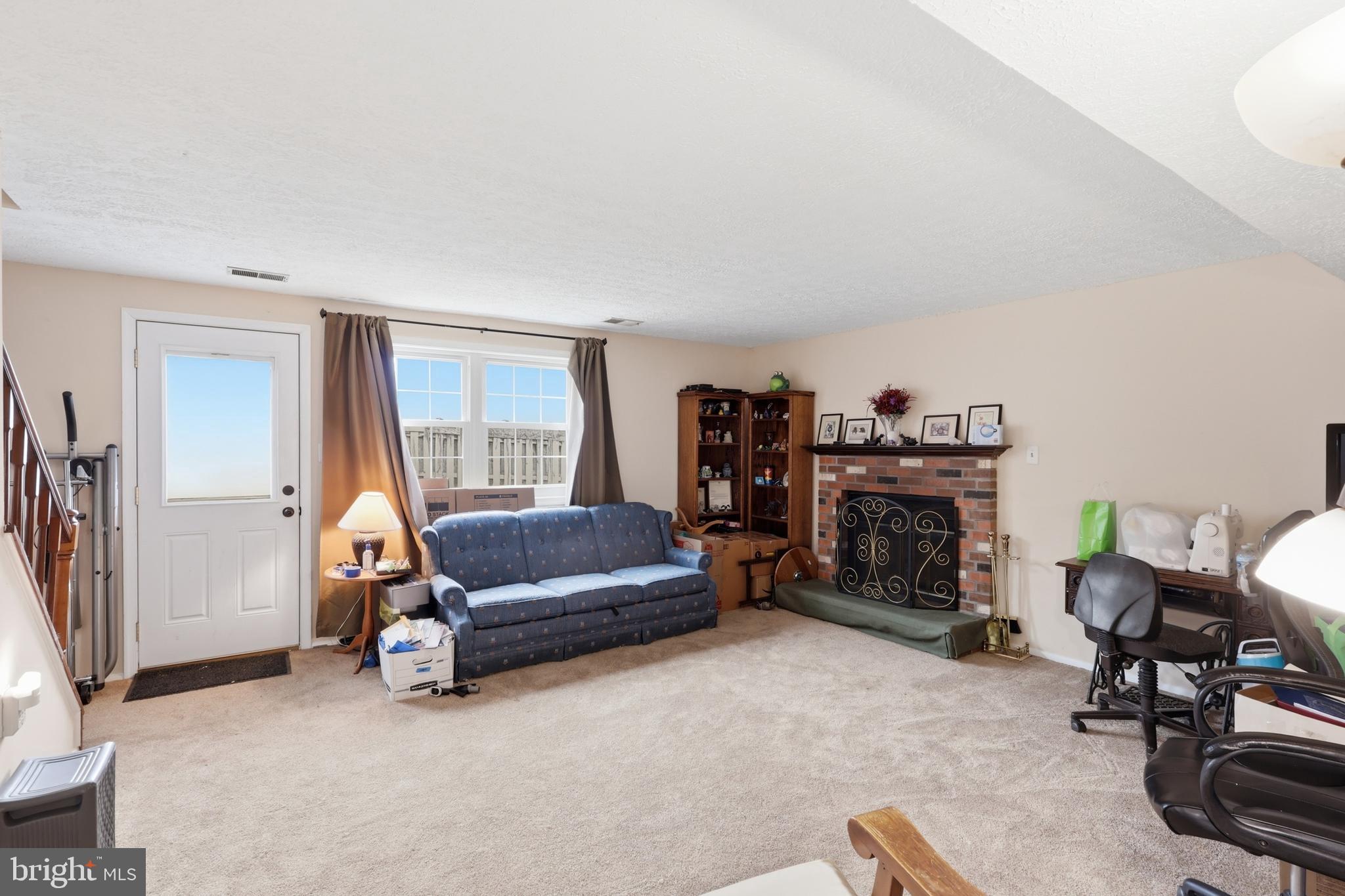 GLADE TOWN - Residential