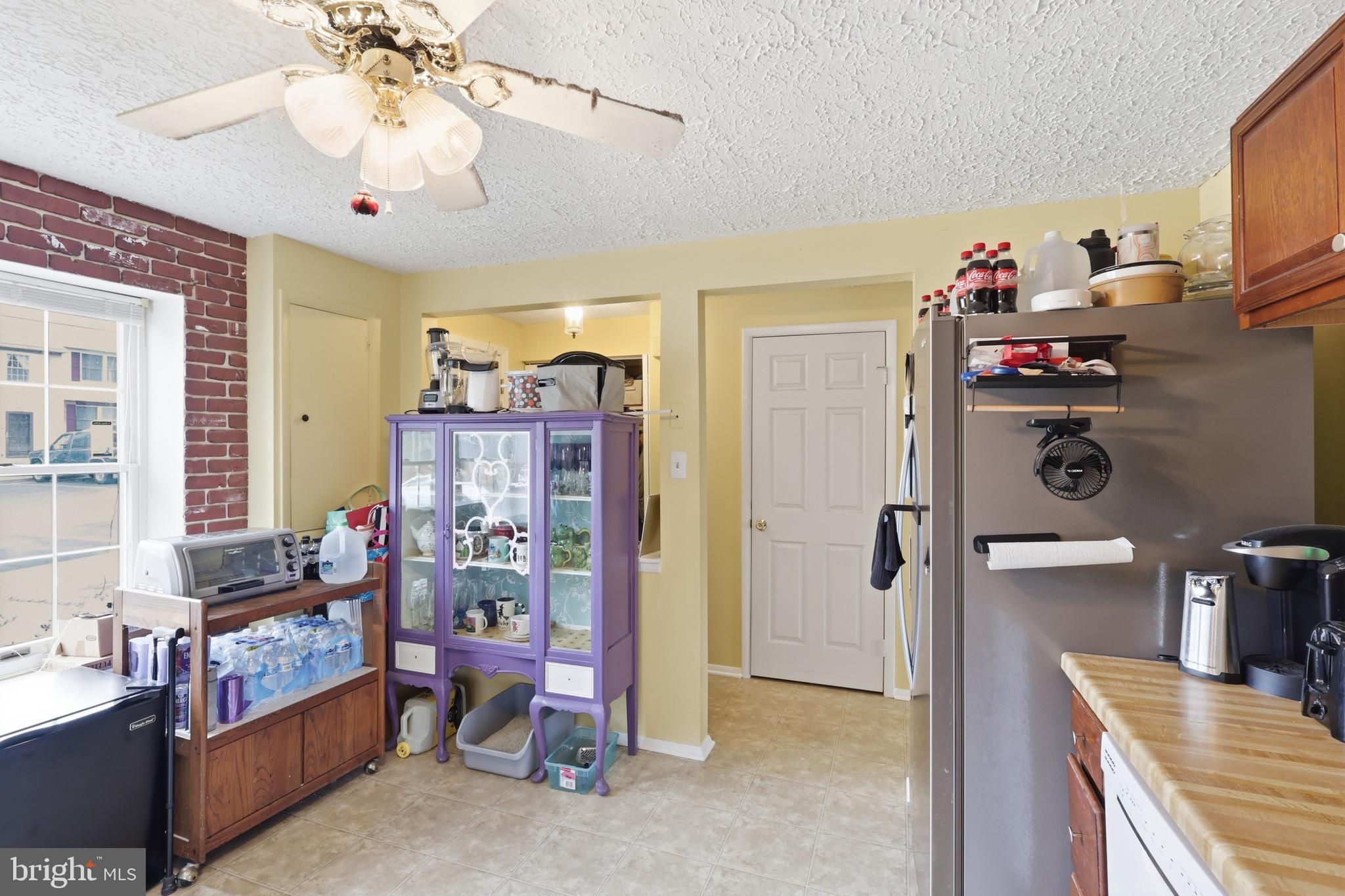 GLADE TOWN - Residential