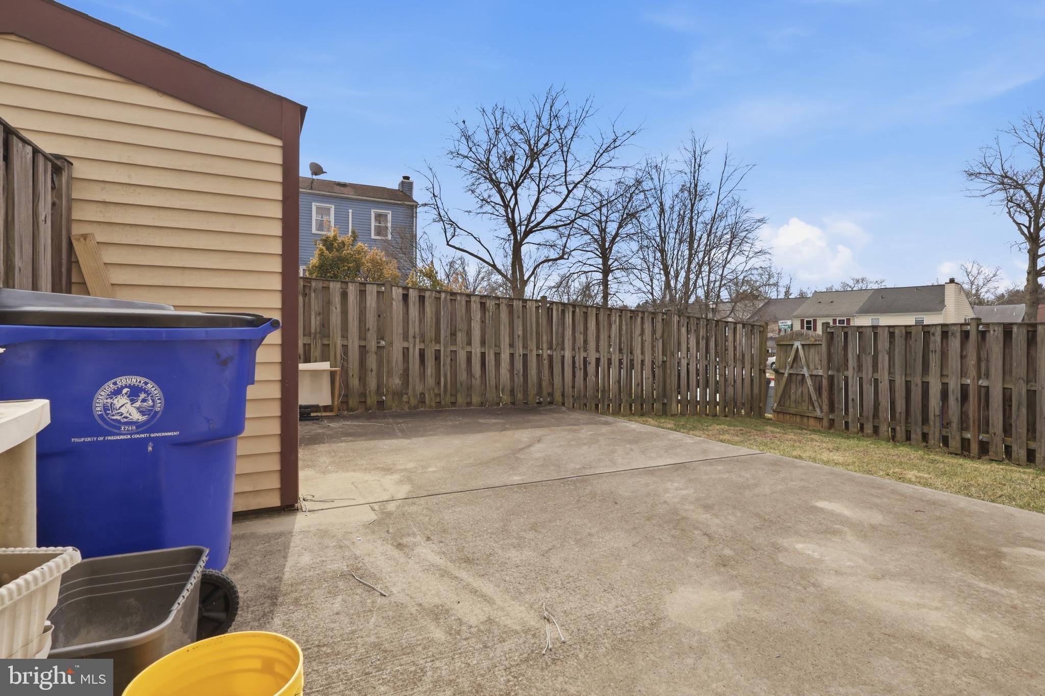 GLADE TOWN - Residential