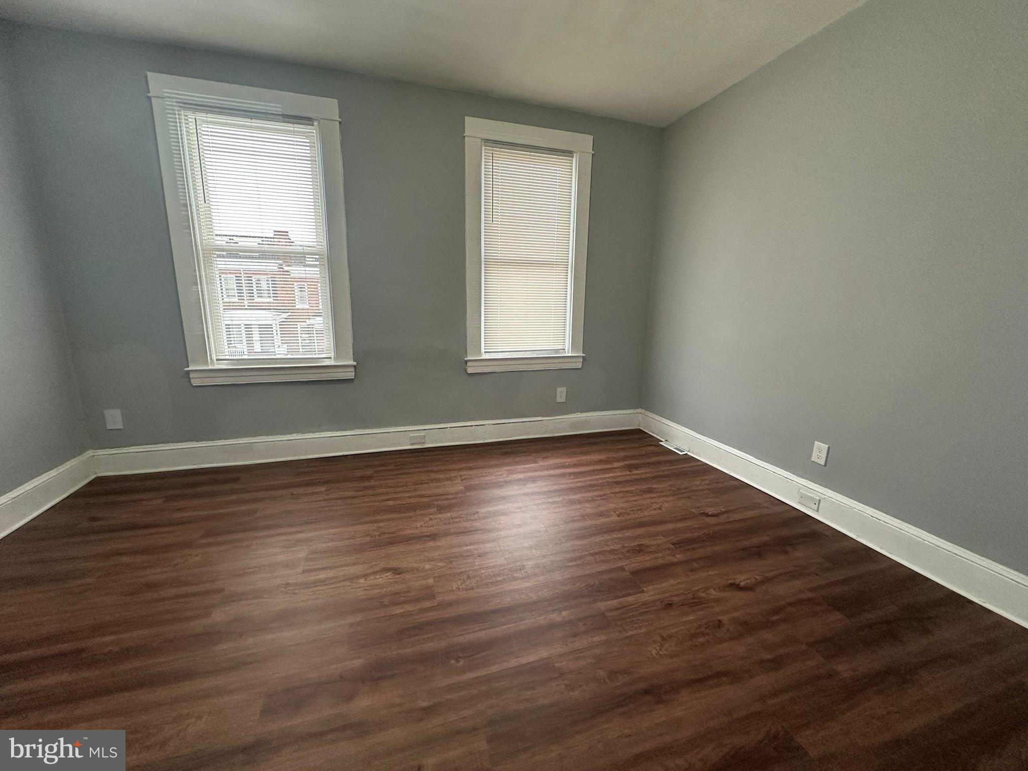 PARK CIRCLE - Residential