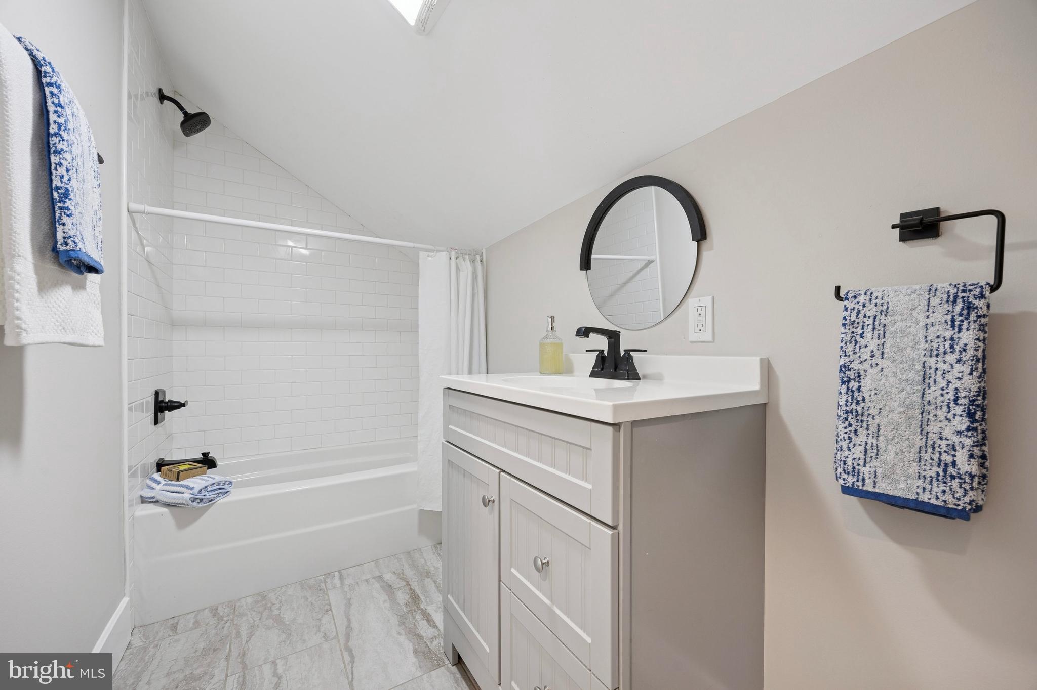 BEATTY HILLS - Residential