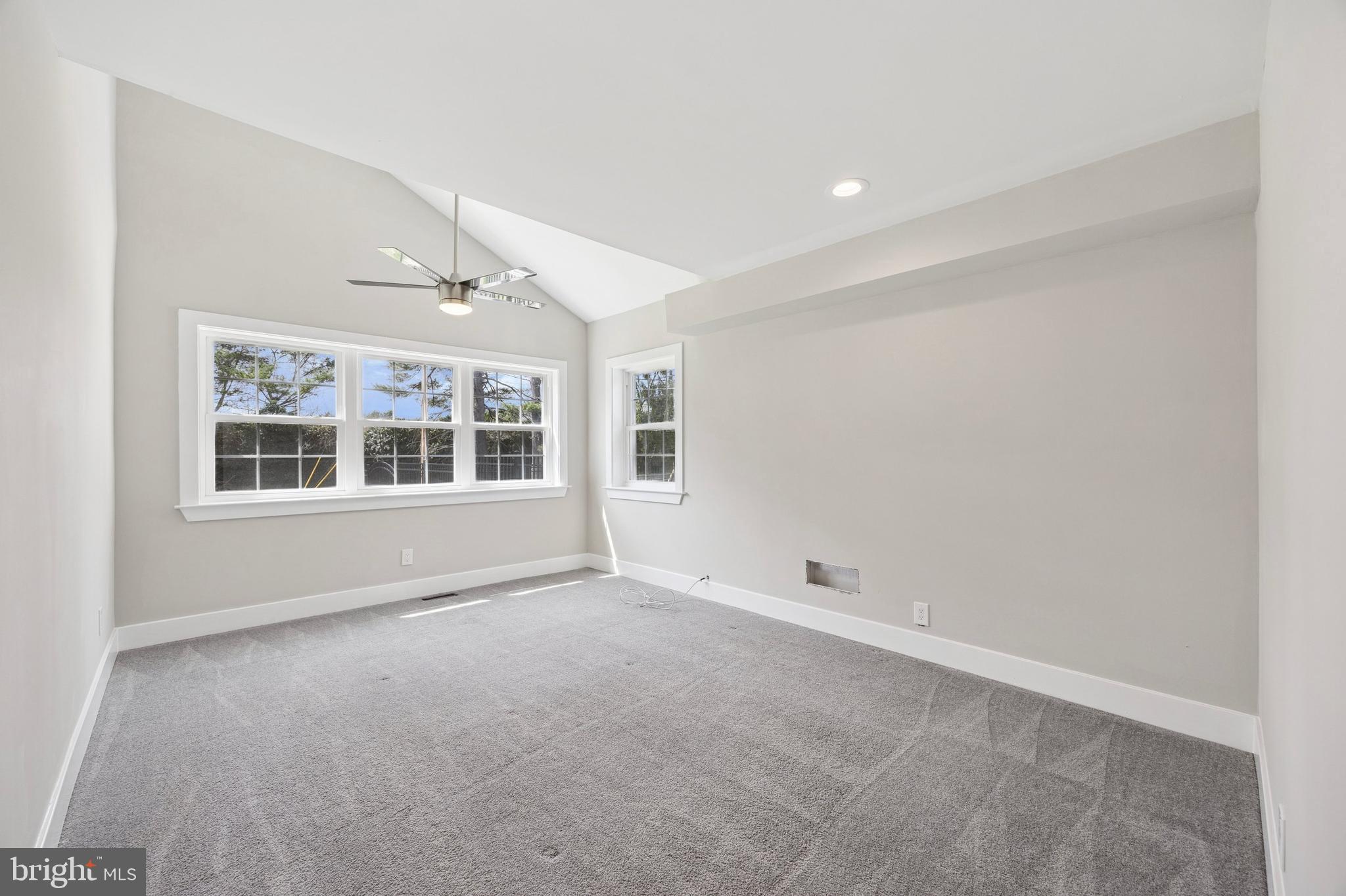 BEATTY HILLS - Residential