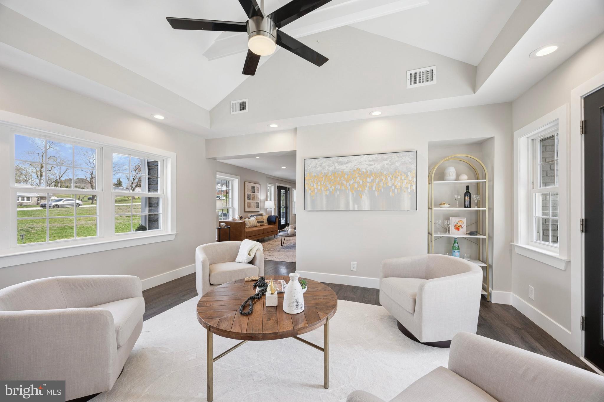 BEATTY HILLS - Residential