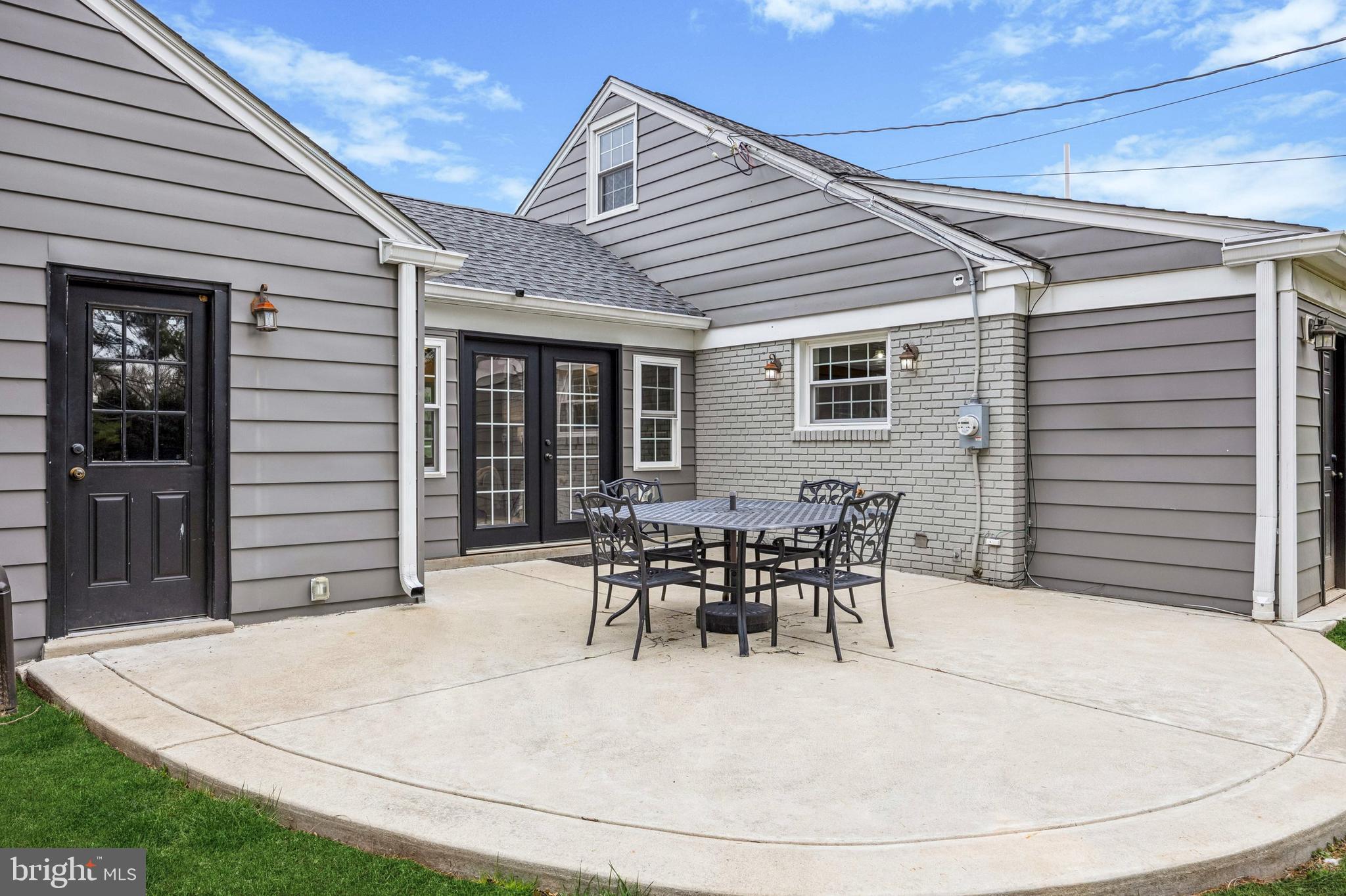 BEATTY HILLS - Residential