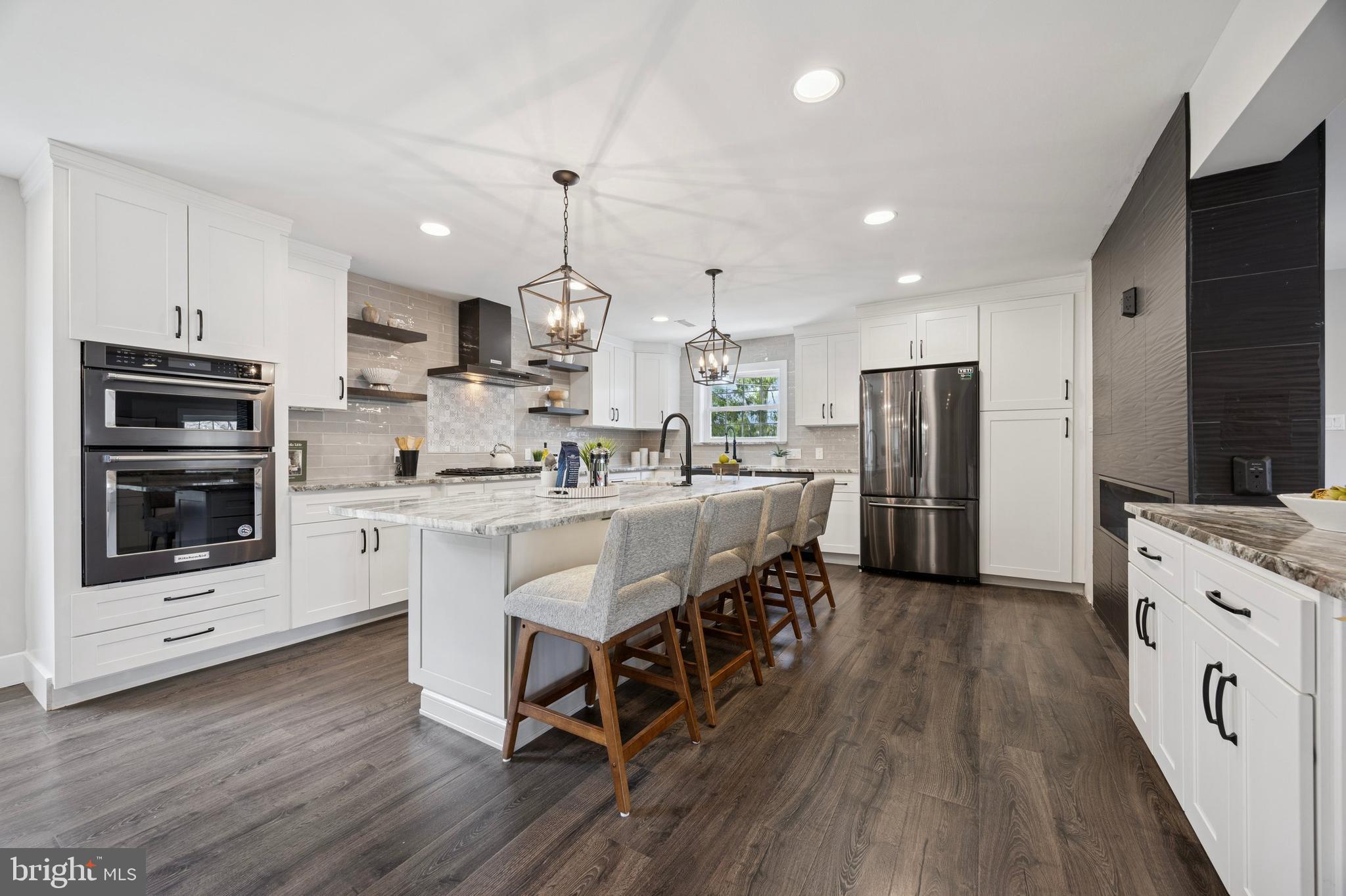 BEATTY HILLS - Residential